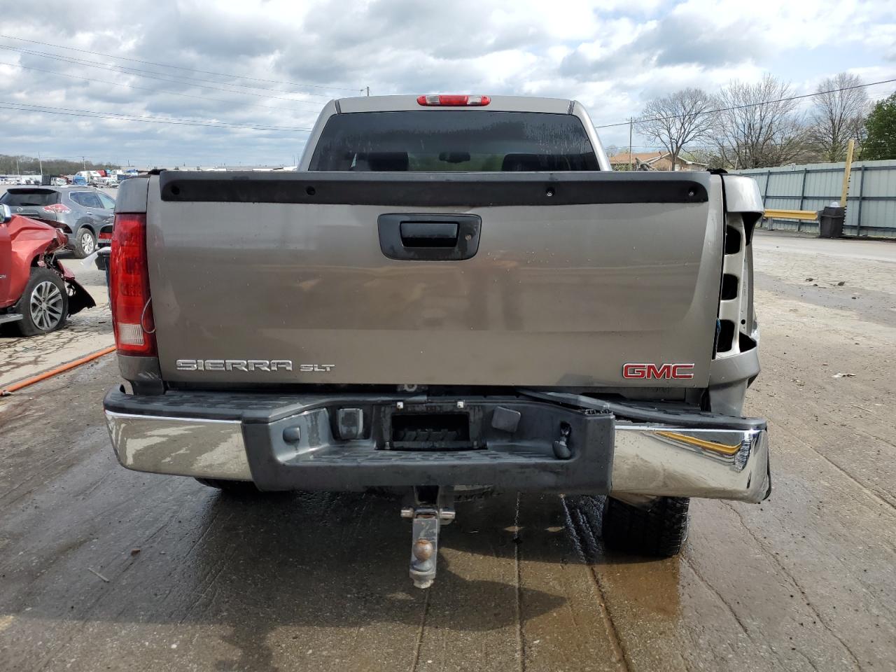 Photo 5 VIN: 2GTEK13M981161709 - GMC SIERRA 