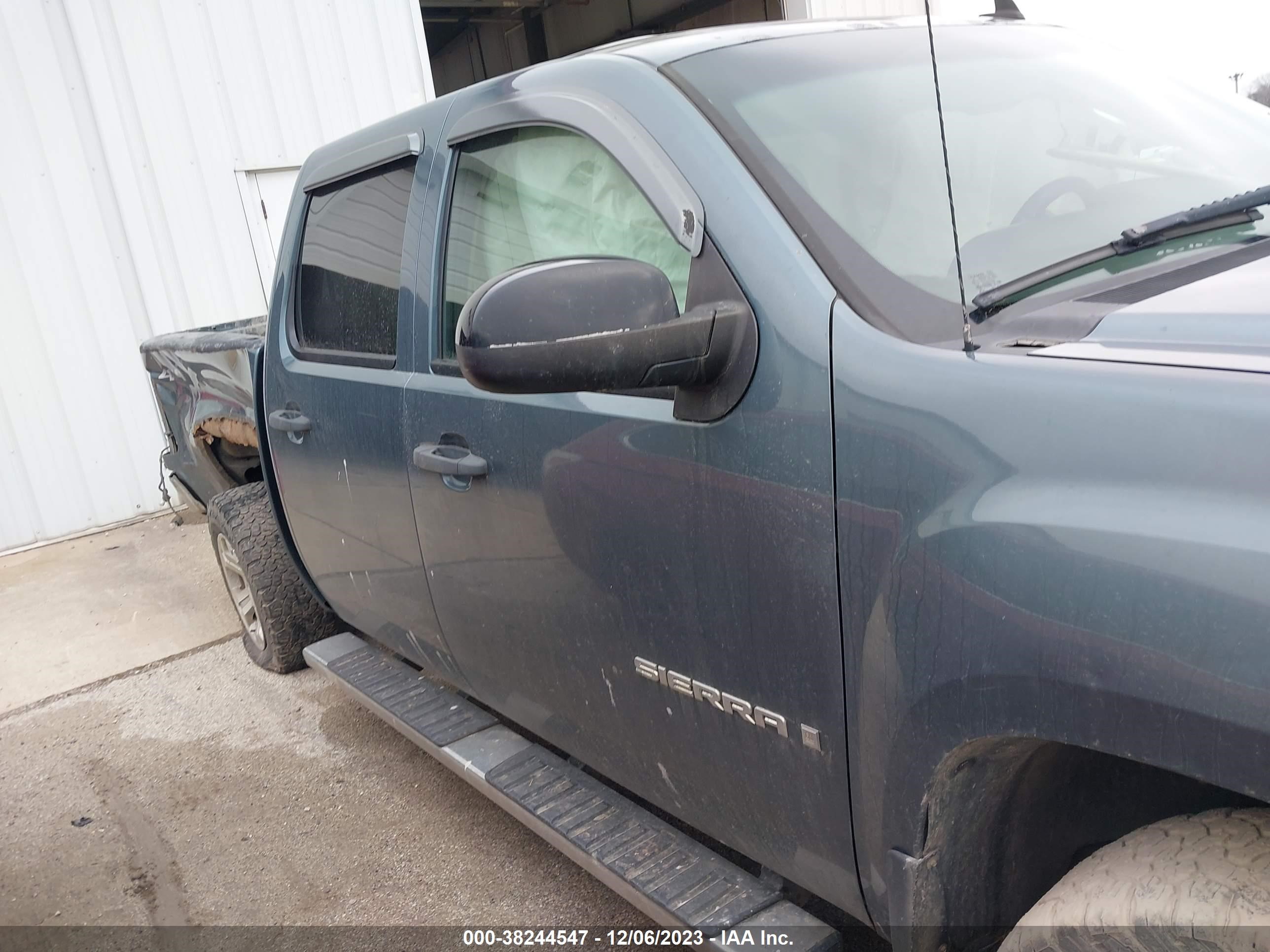 Photo 12 VIN: 2GTEK13M981226879 - GMC SIERRA 