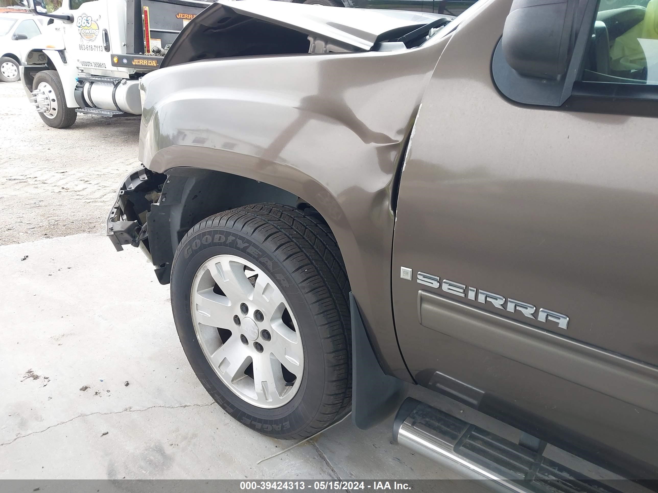 Photo 13 VIN: 2GTEK13MX71523528 - GMC SIERRA 