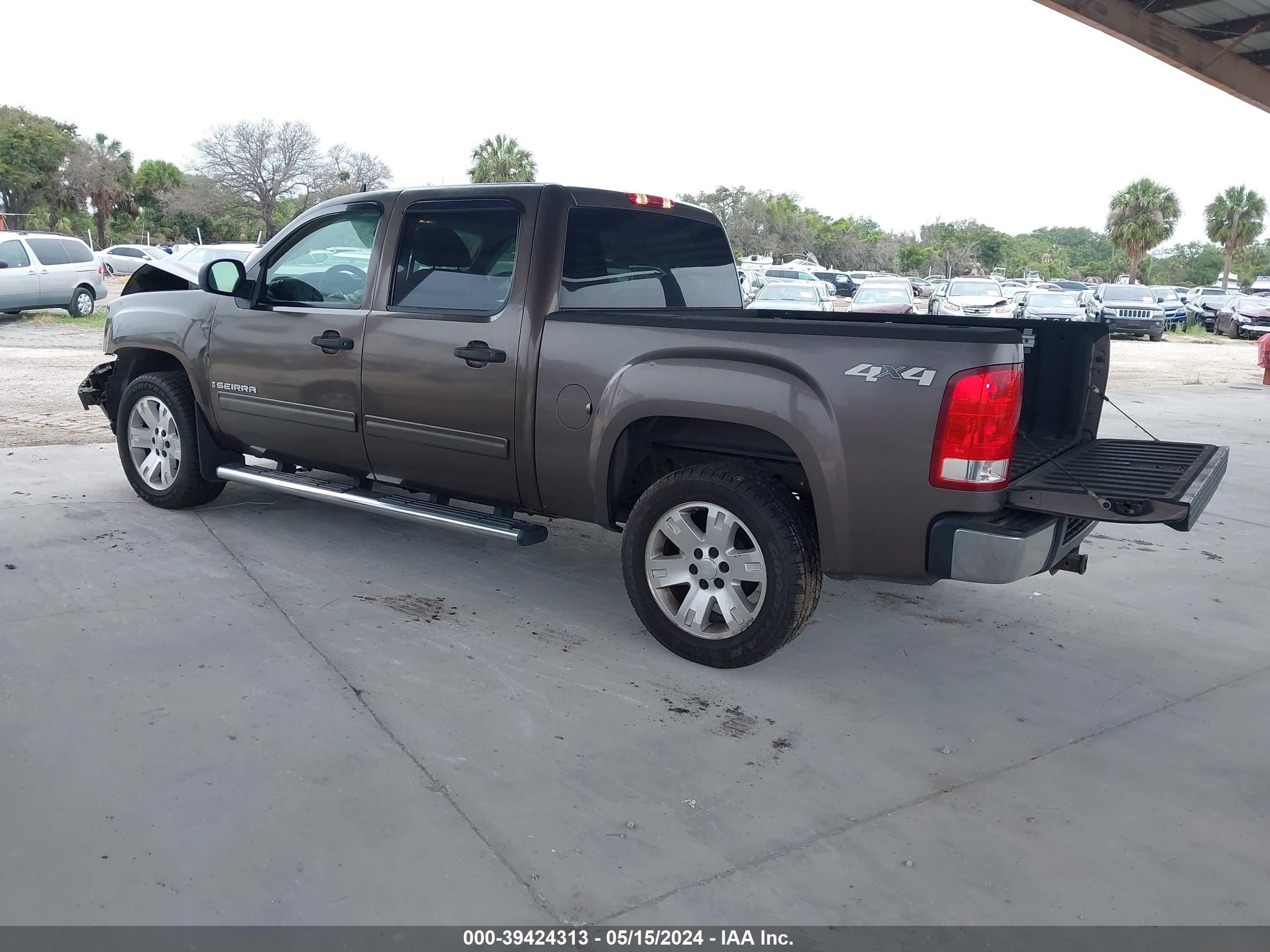 Photo 2 VIN: 2GTEK13MX71523528 - GMC SIERRA 