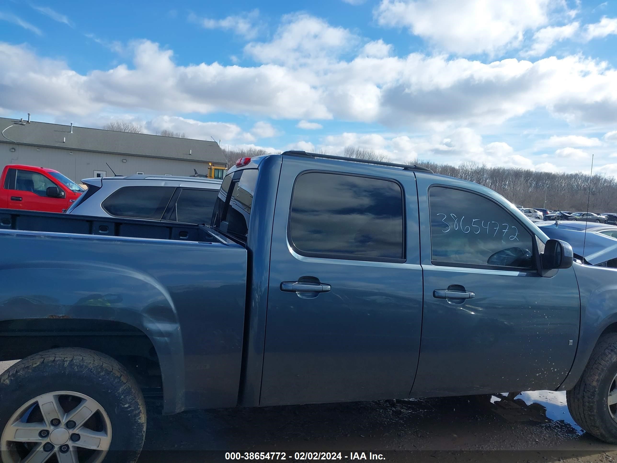 Photo 12 VIN: 2GTEK13MX81175134 - GMC SIERRA 