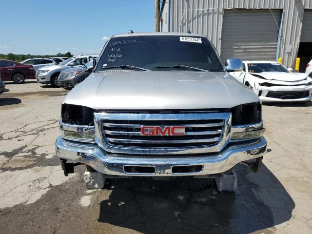 Photo 4 VIN: 2GTEK13T051320166 - GMC NEW SIERRA 