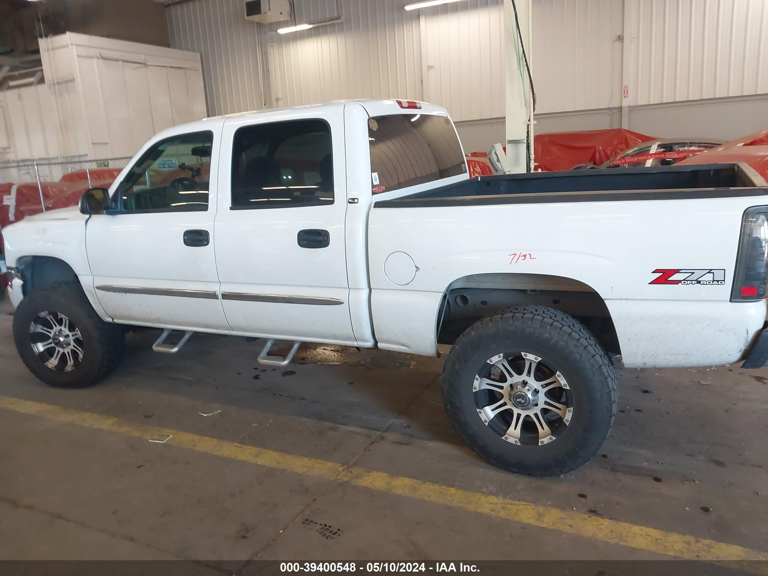 Photo 13 VIN: 2GTEK13T061102925 - GMC SIERRA 