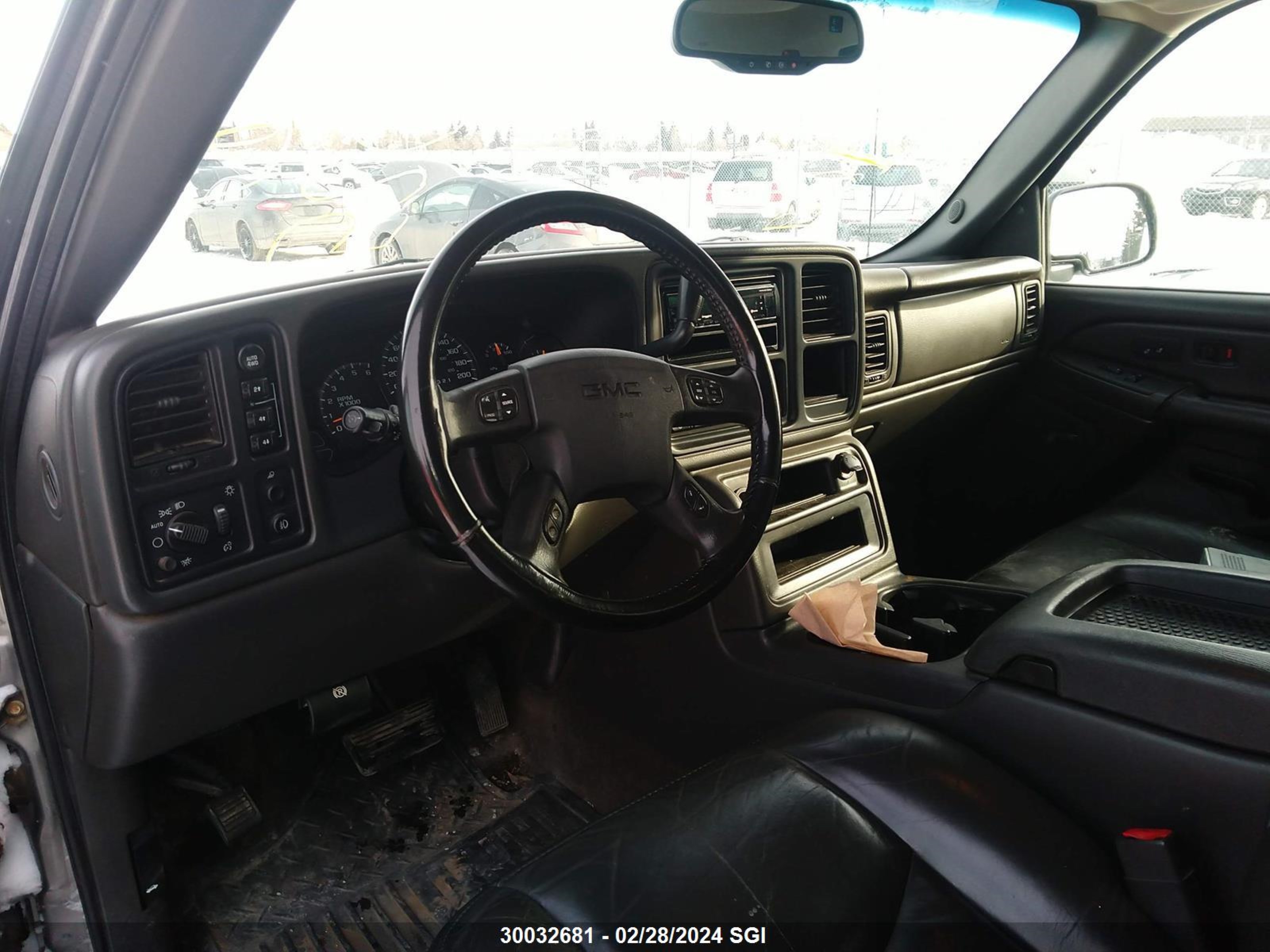 Photo 4 VIN: 2GTEK13T061221669 - GMC NULL 