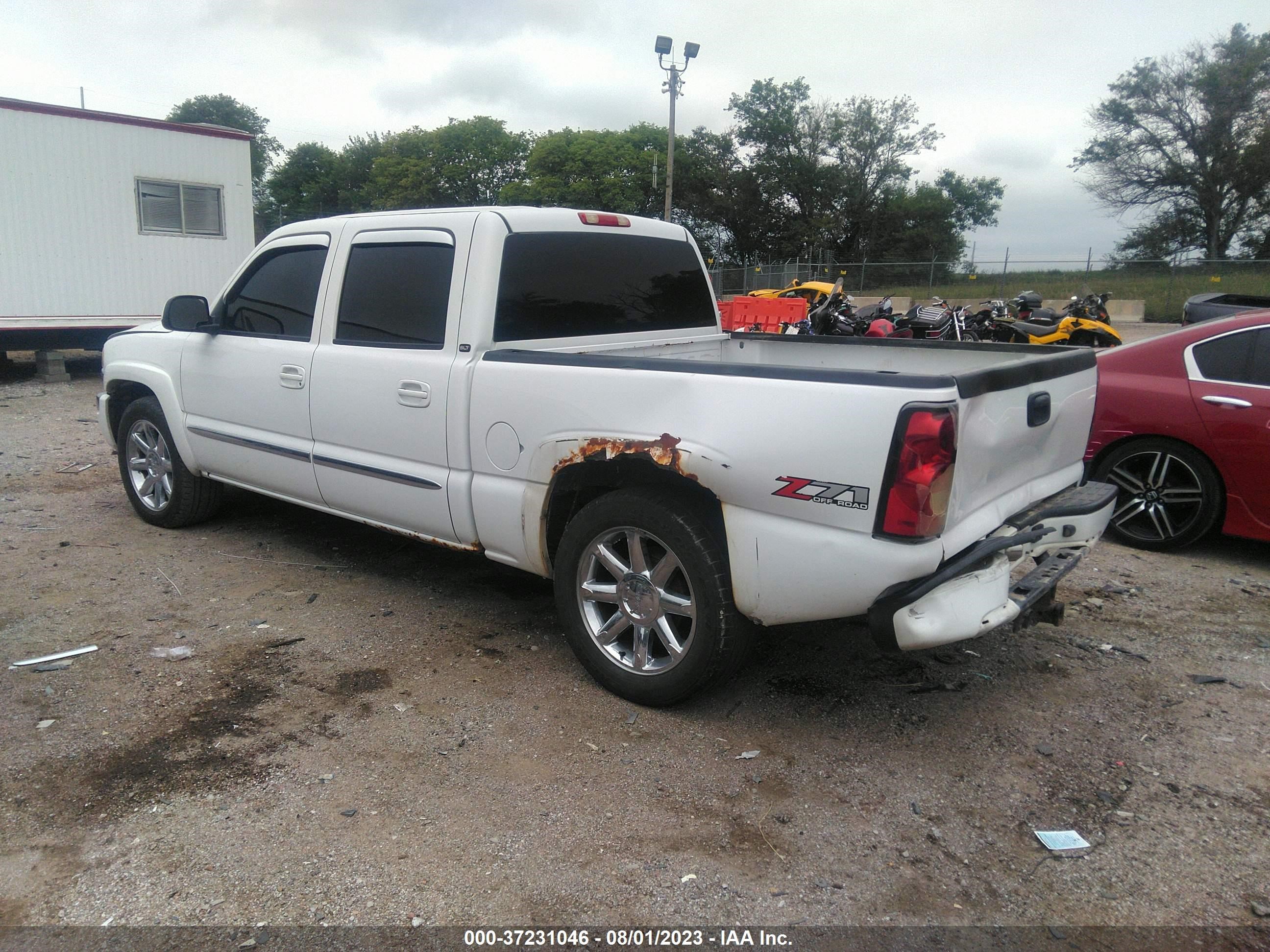 Photo 2 VIN: 2GTEK13T151260852 - GMC SIERRA 