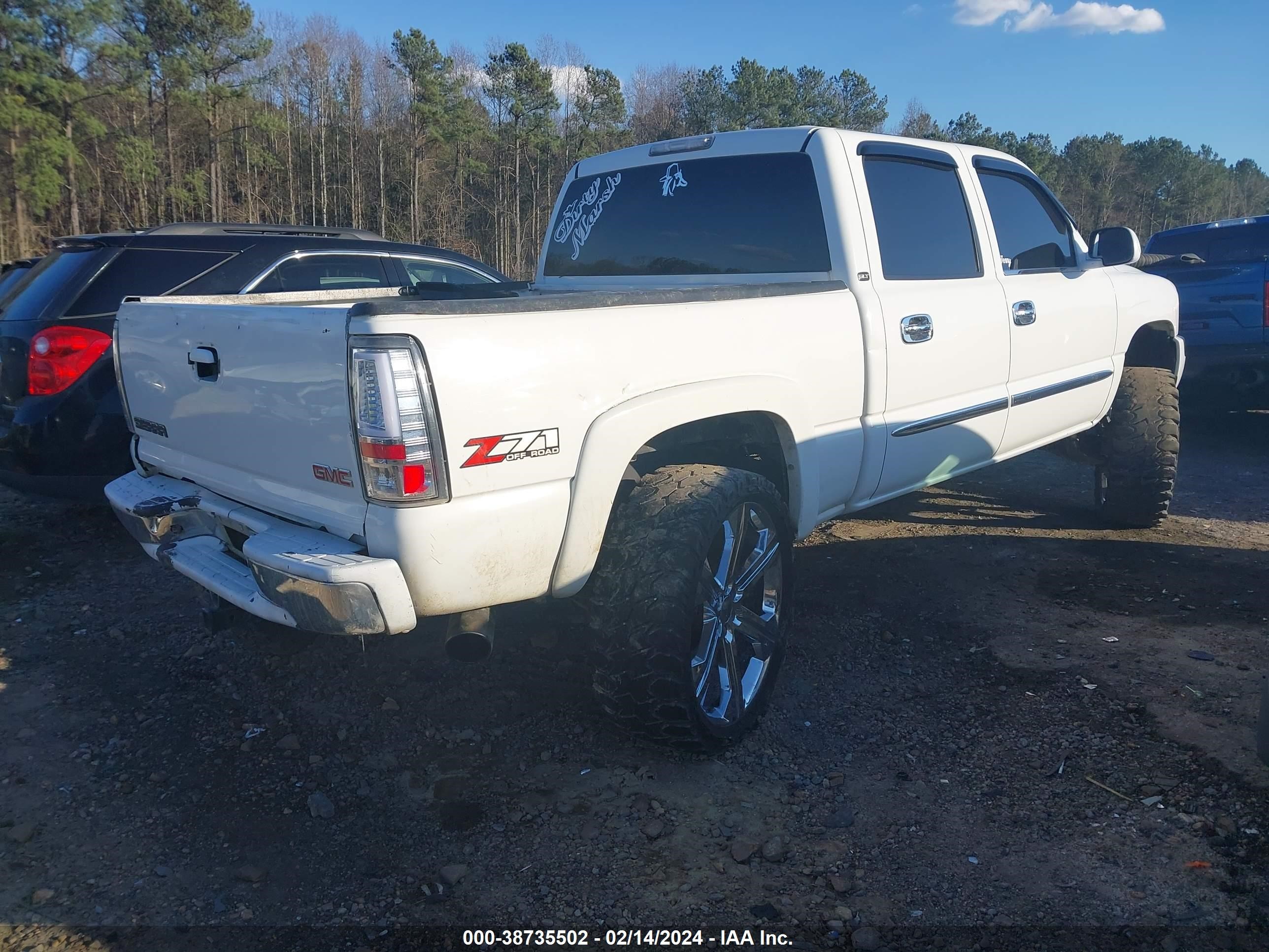 Photo 3 VIN: 2GTEK13T161103291 - GMC SIERRA 