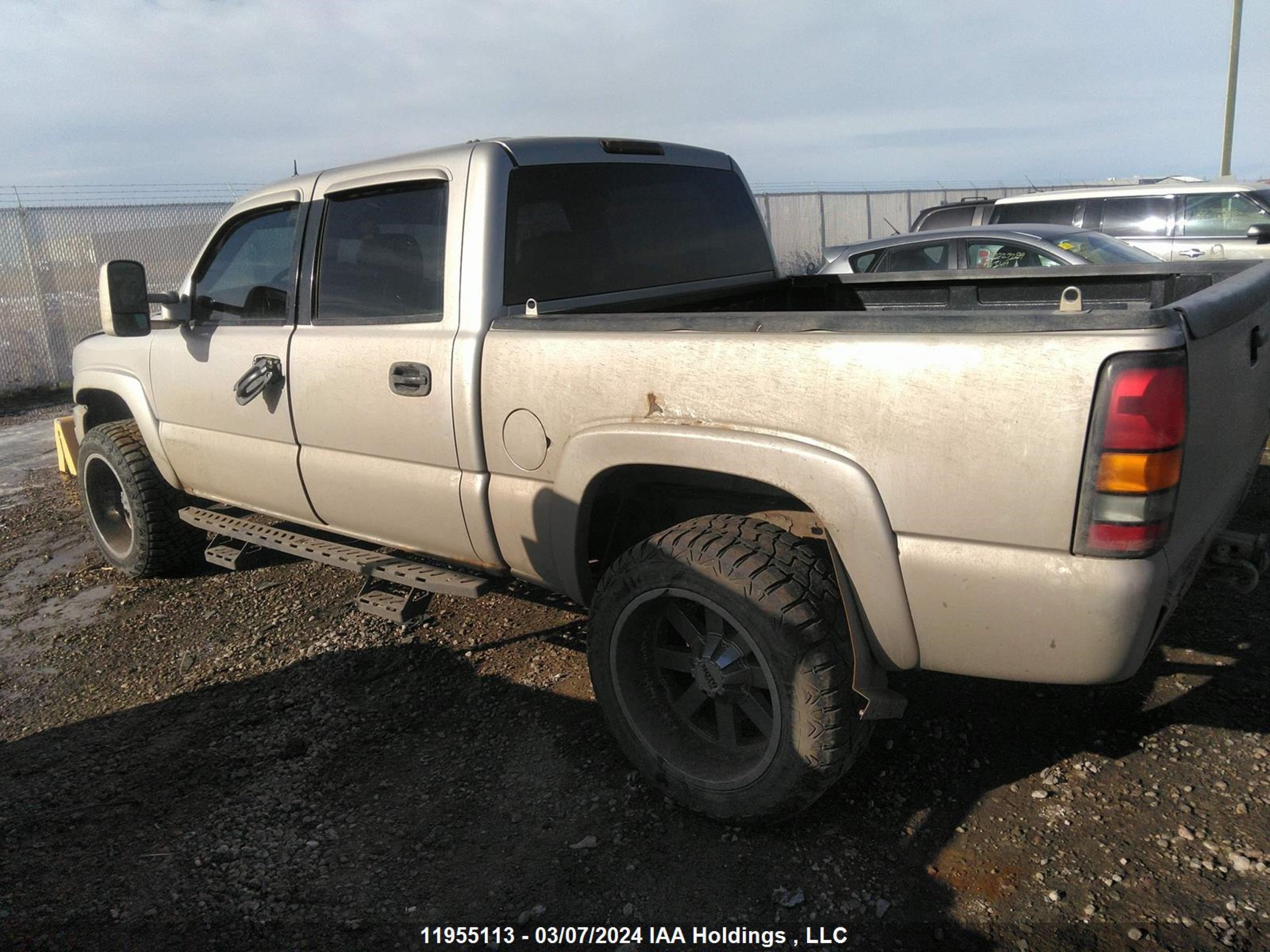 Photo 13 VIN: 2GTEK13T241404231 - GMC NULL 