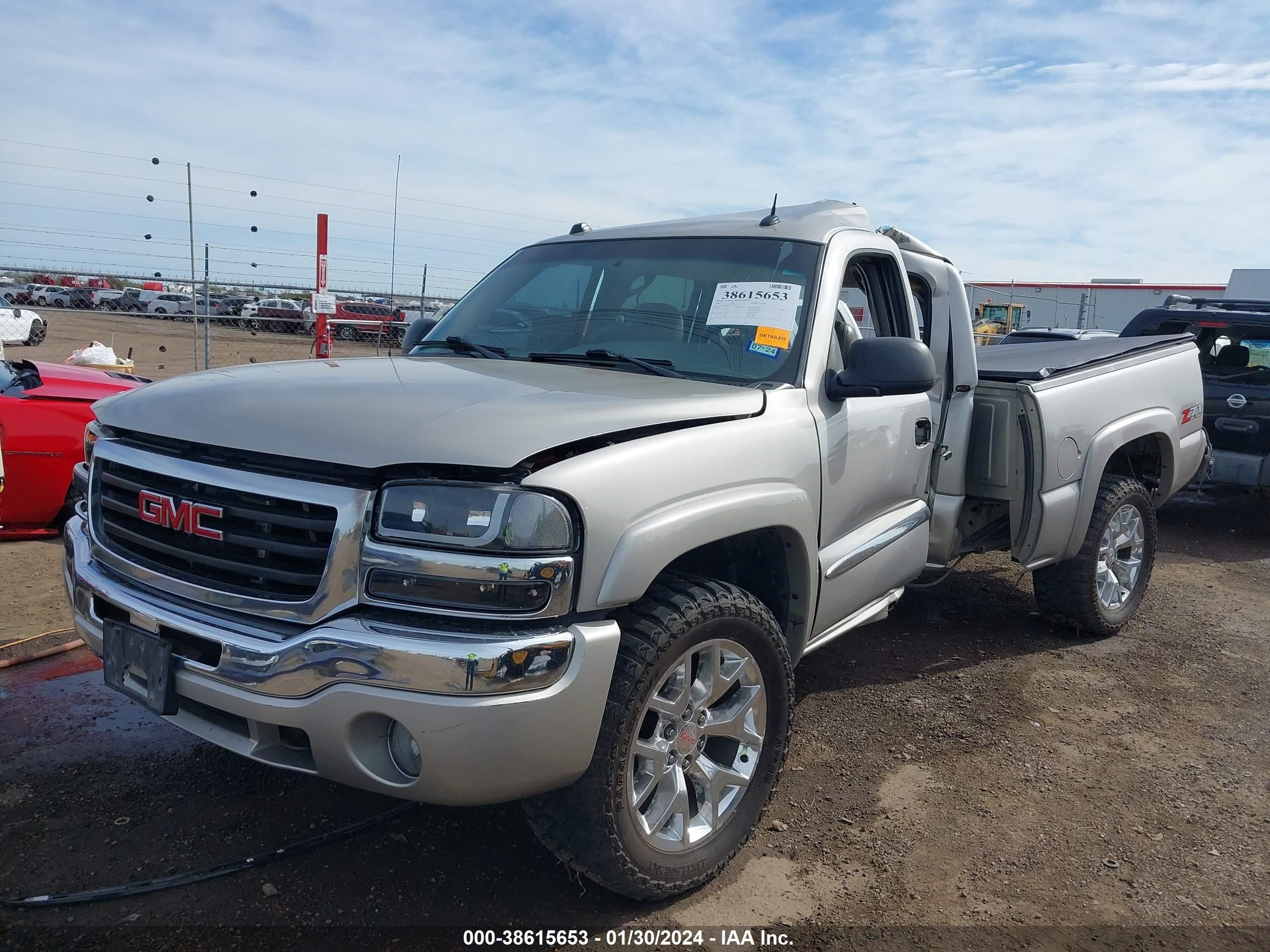 Photo 5 VIN: 2GTEK13T341317910 - GMC SIERRA 