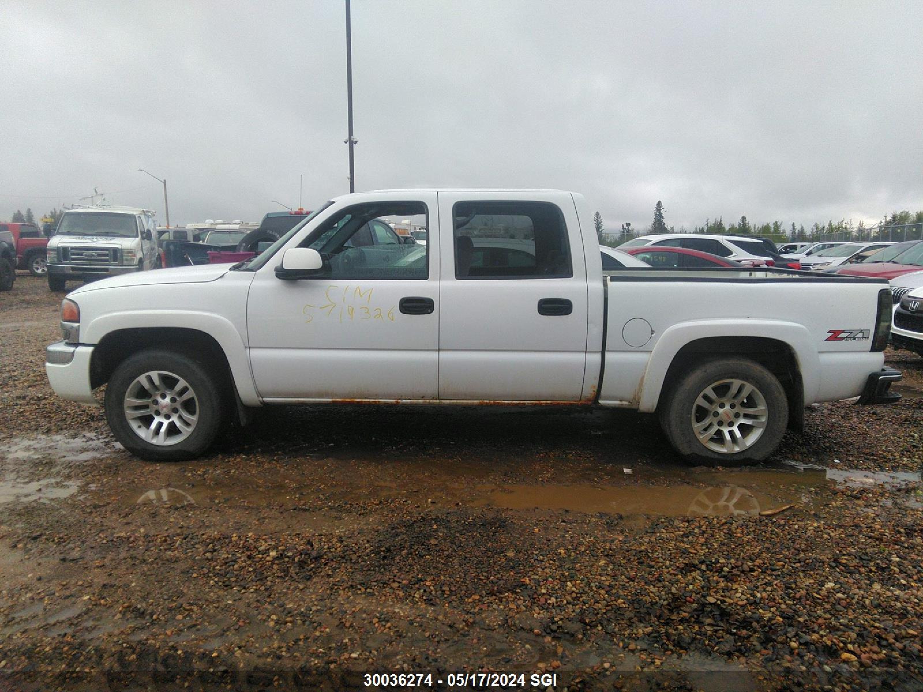 Photo 14 VIN: 2GTEK13T361233198 - GMC NULL 