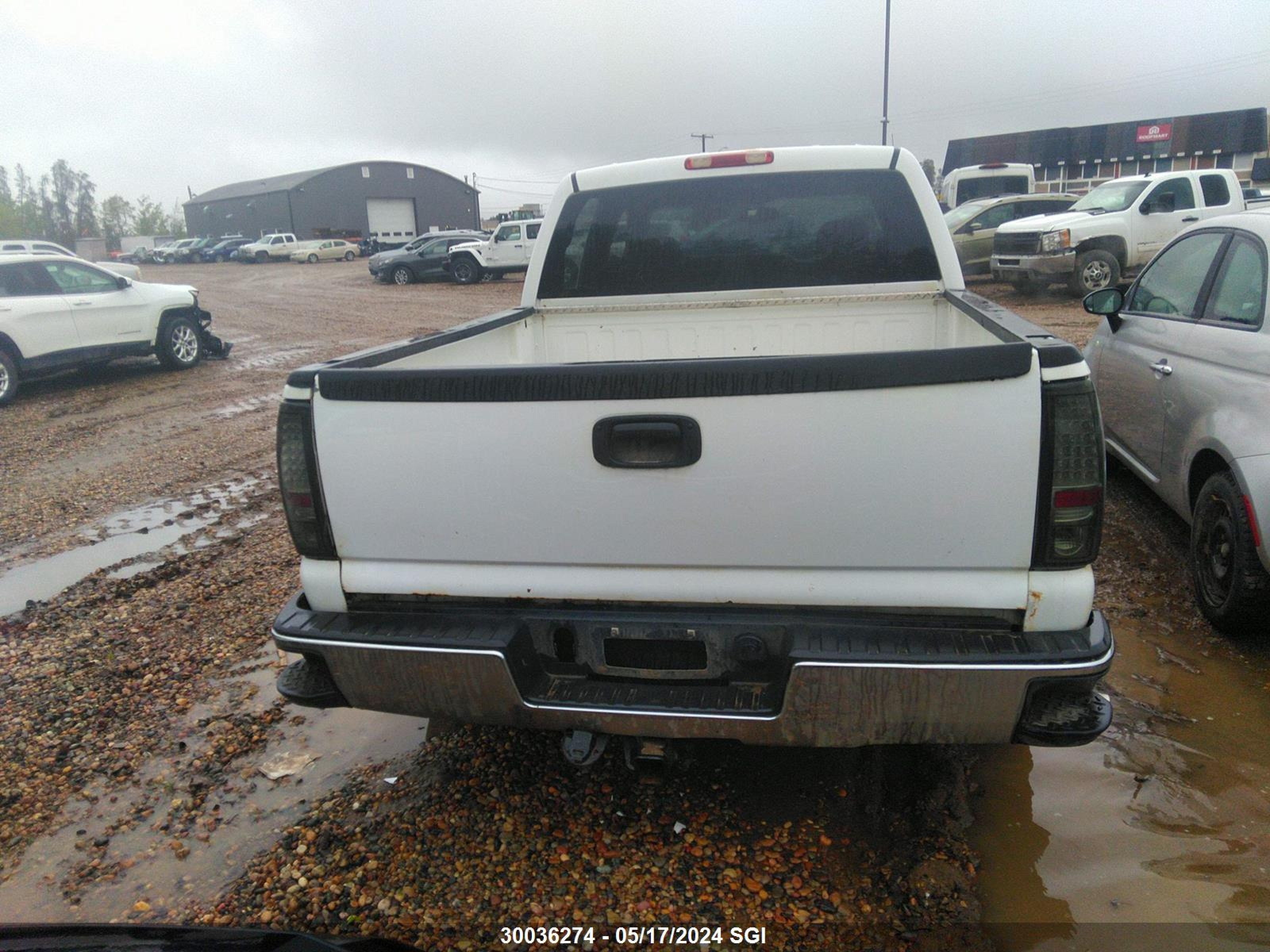 Photo 16 VIN: 2GTEK13T361233198 - GMC NULL 