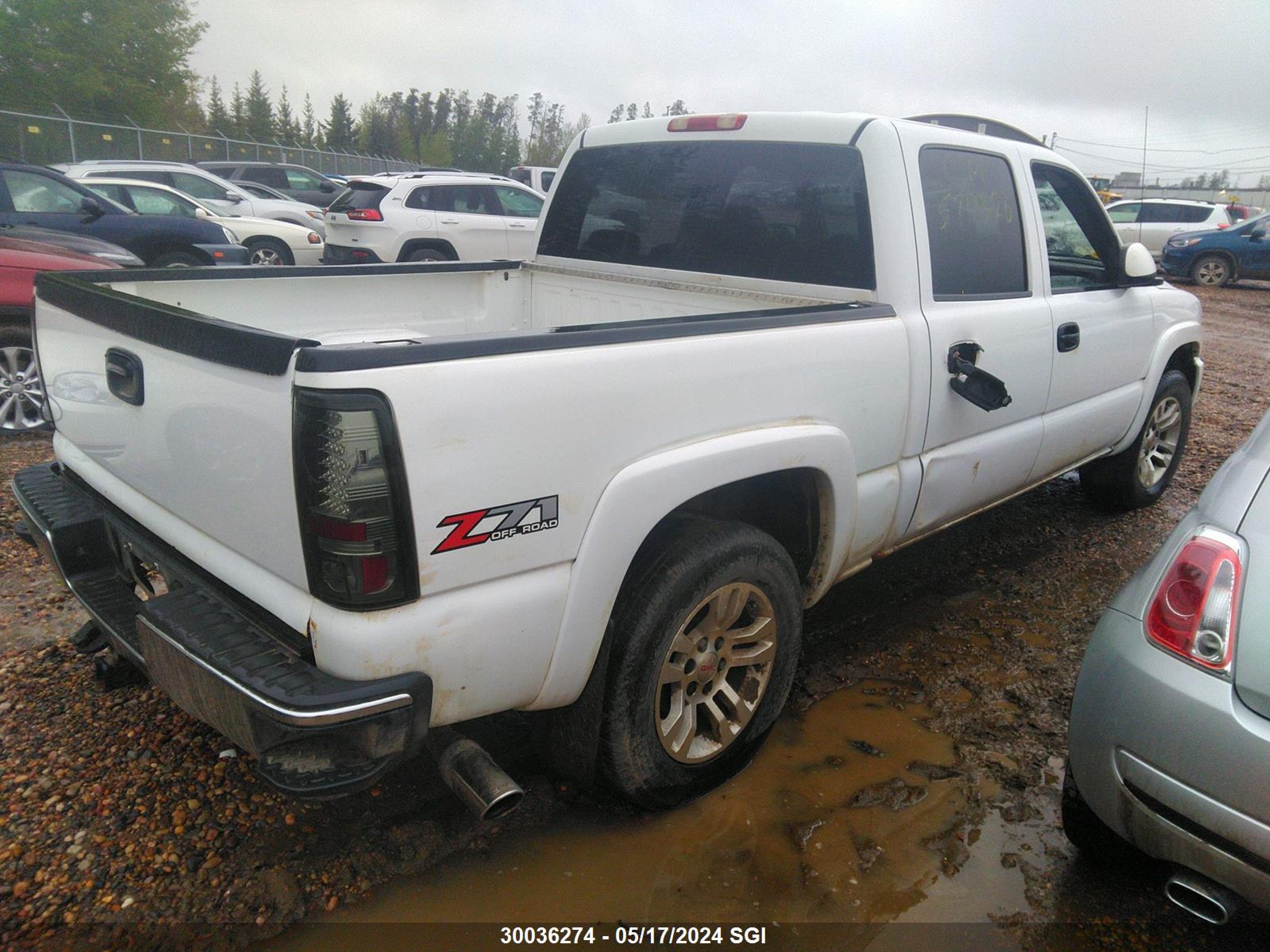 Photo 3 VIN: 2GTEK13T361233198 - GMC NULL 