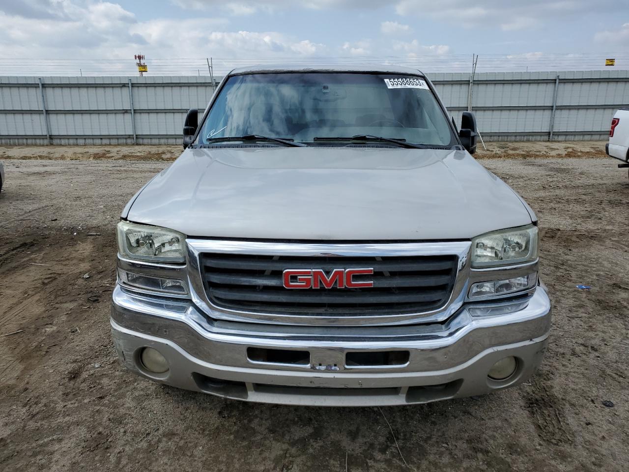 Photo 4 VIN: 2GTEK13T461220458 - GMC SIERRA 