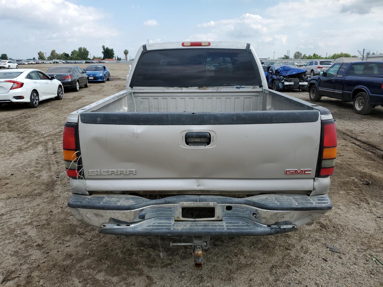 Photo 5 VIN: 2GTEK13T461220458 - GMC SIERRA 