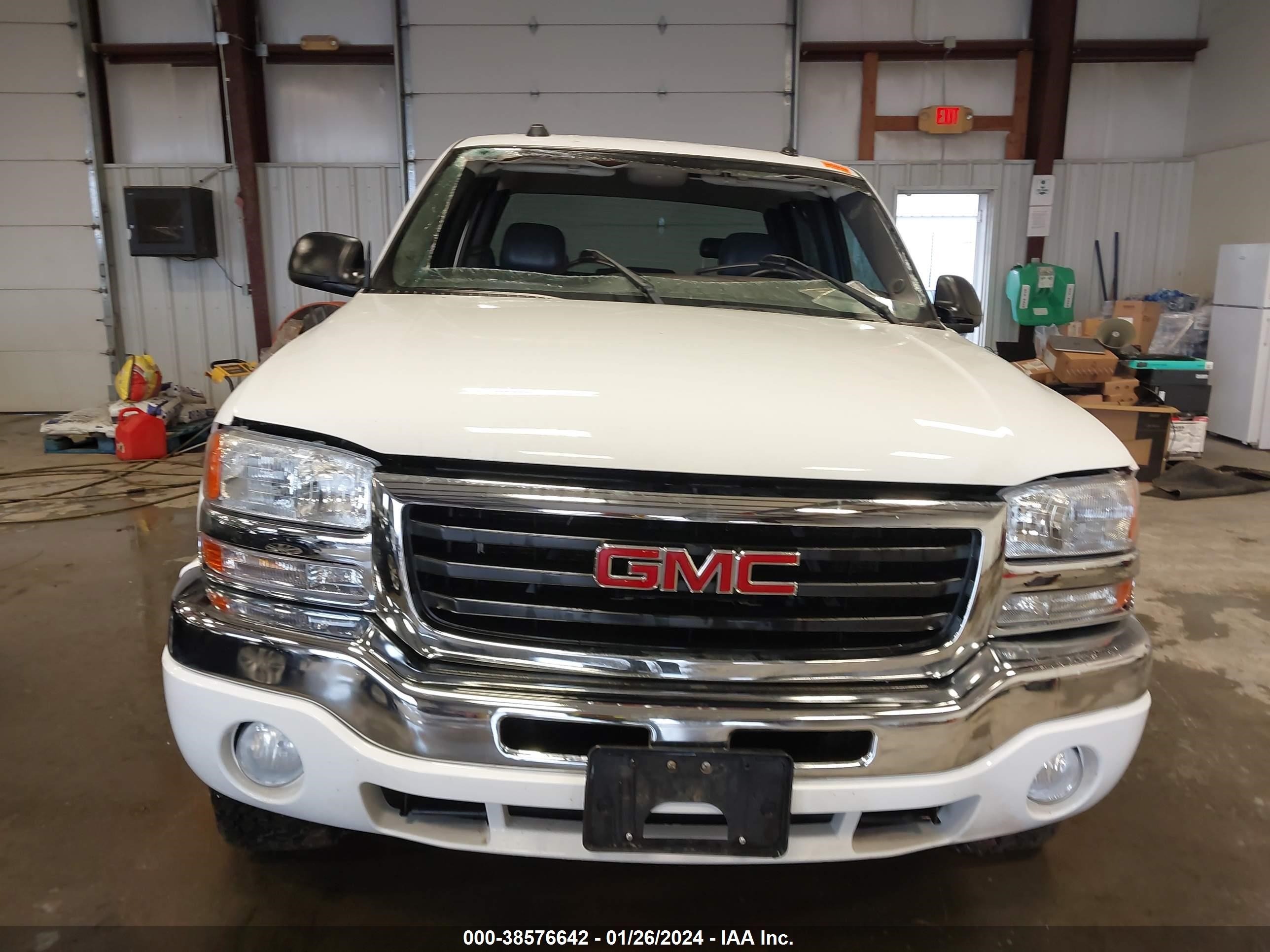 Photo 12 VIN: 2GTEK13T651379819 - GMC SIERRA 