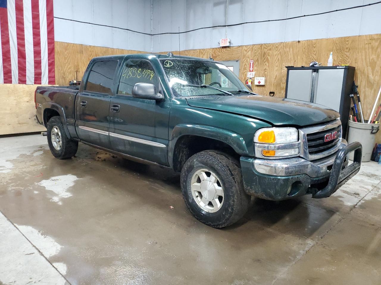 Photo 3 VIN: 2GTEK13T741334998 - GMC SIERRA 