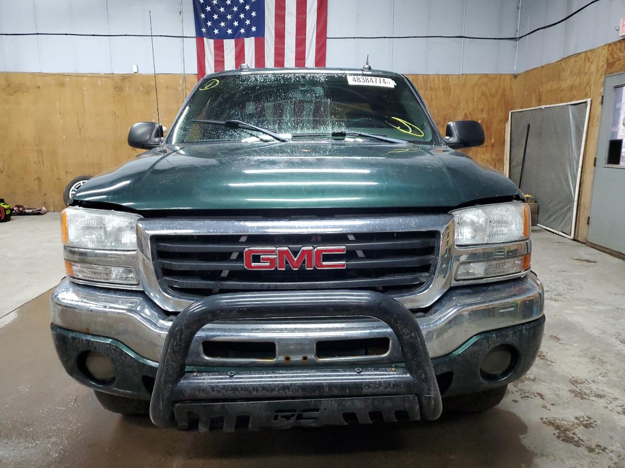 Photo 4 VIN: 2GTEK13T741334998 - GMC SIERRA 