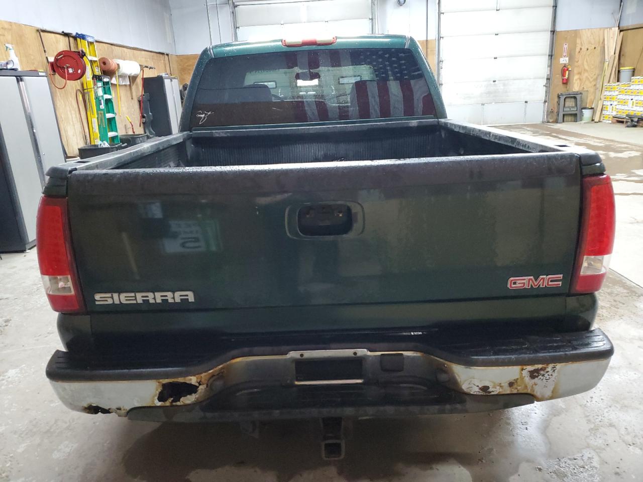 Photo 5 VIN: 2GTEK13T741334998 - GMC SIERRA 