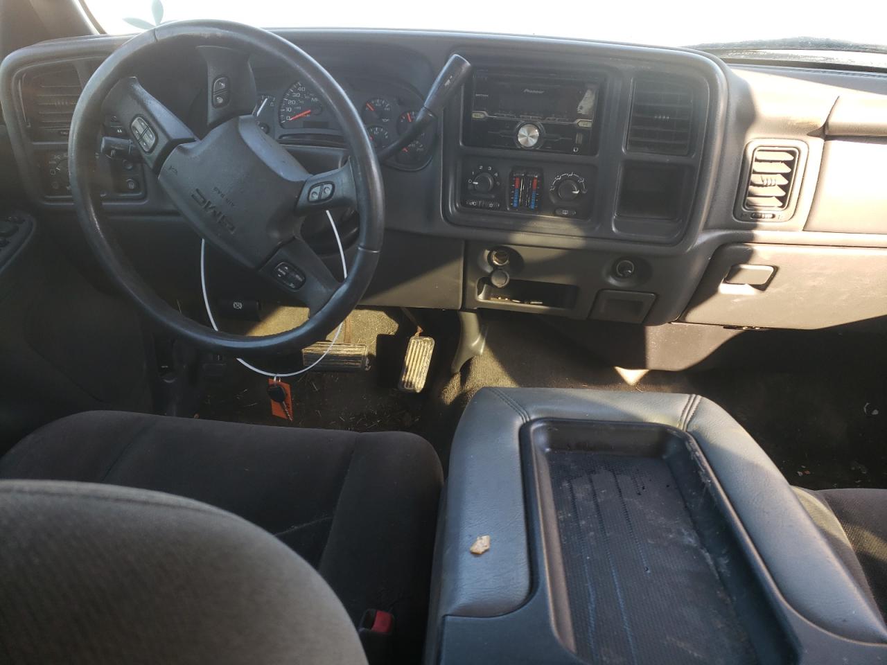 Photo 7 VIN: 2GTEK13T741368536 - GMC SIERRA 