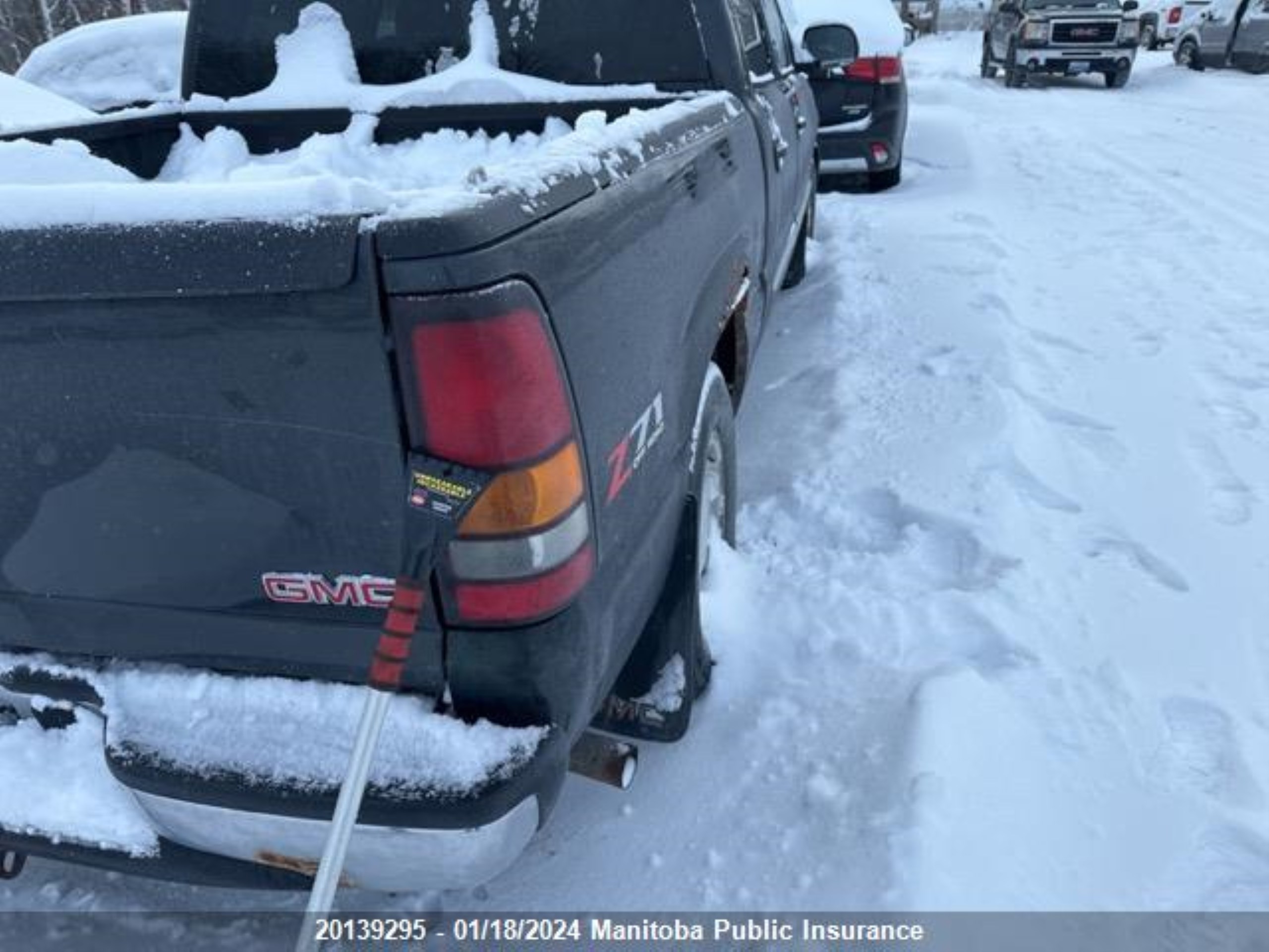 Photo 3 VIN: 2GTEK13T741414026 - GMC SIERRA 