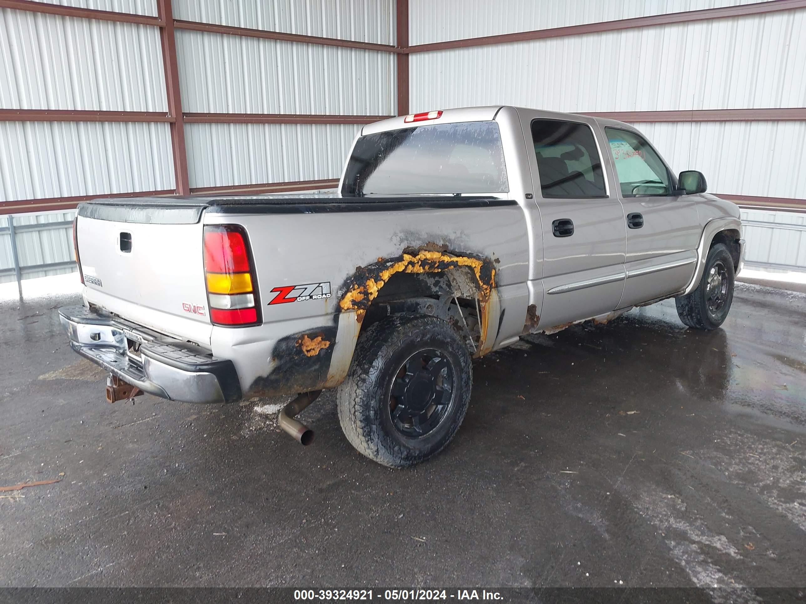 Photo 3 VIN: 2GTEK13T851266227 - GMC SIERRA 