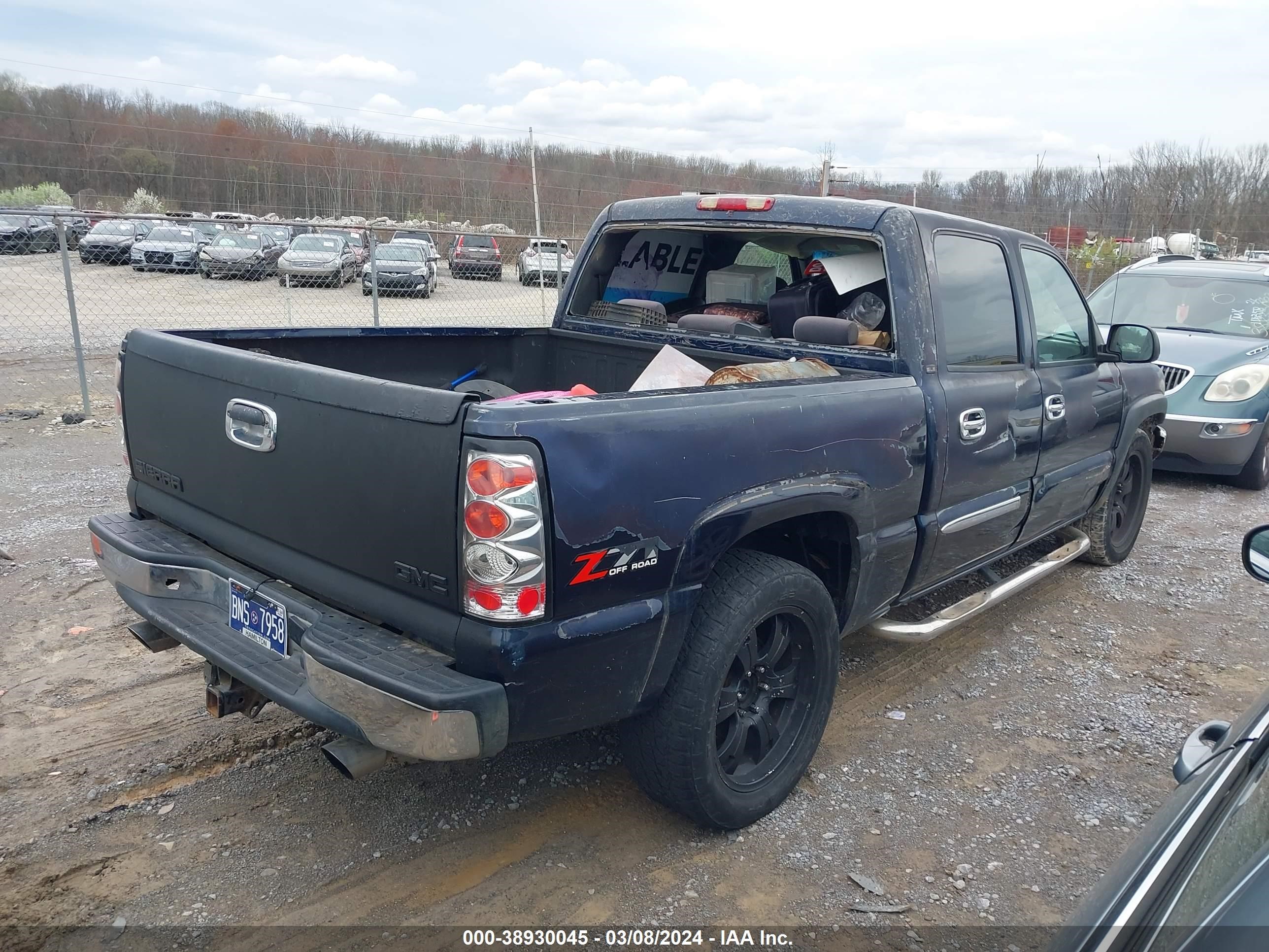 Photo 3 VIN: 2GTEK13T861151029 - GMC SIERRA 