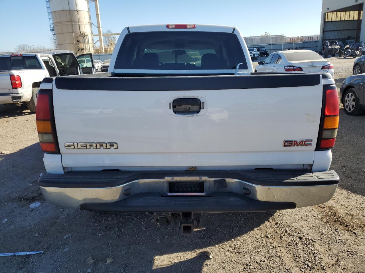 Photo 5 VIN: 2GTEK13T951220275 - GMC SIERRA 