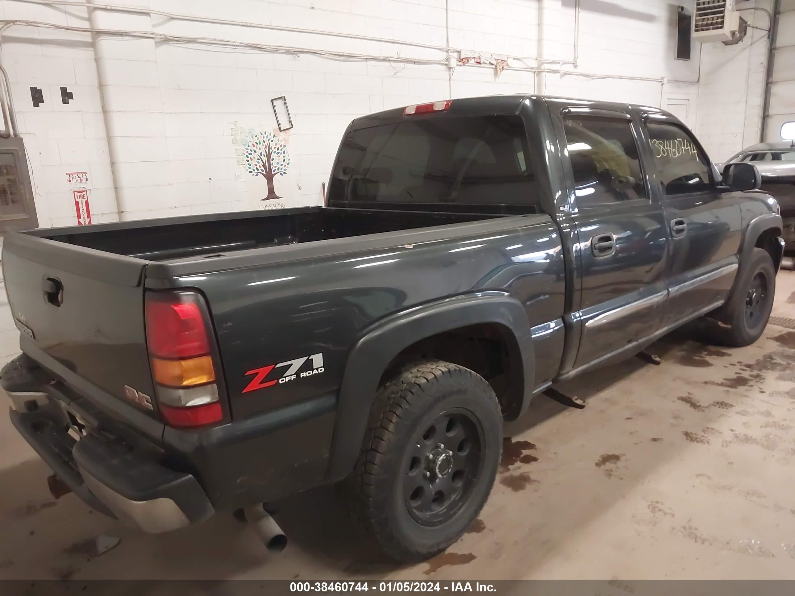 Photo 3 VIN: 2GTEK13T951242907 - GMC SIERRA 