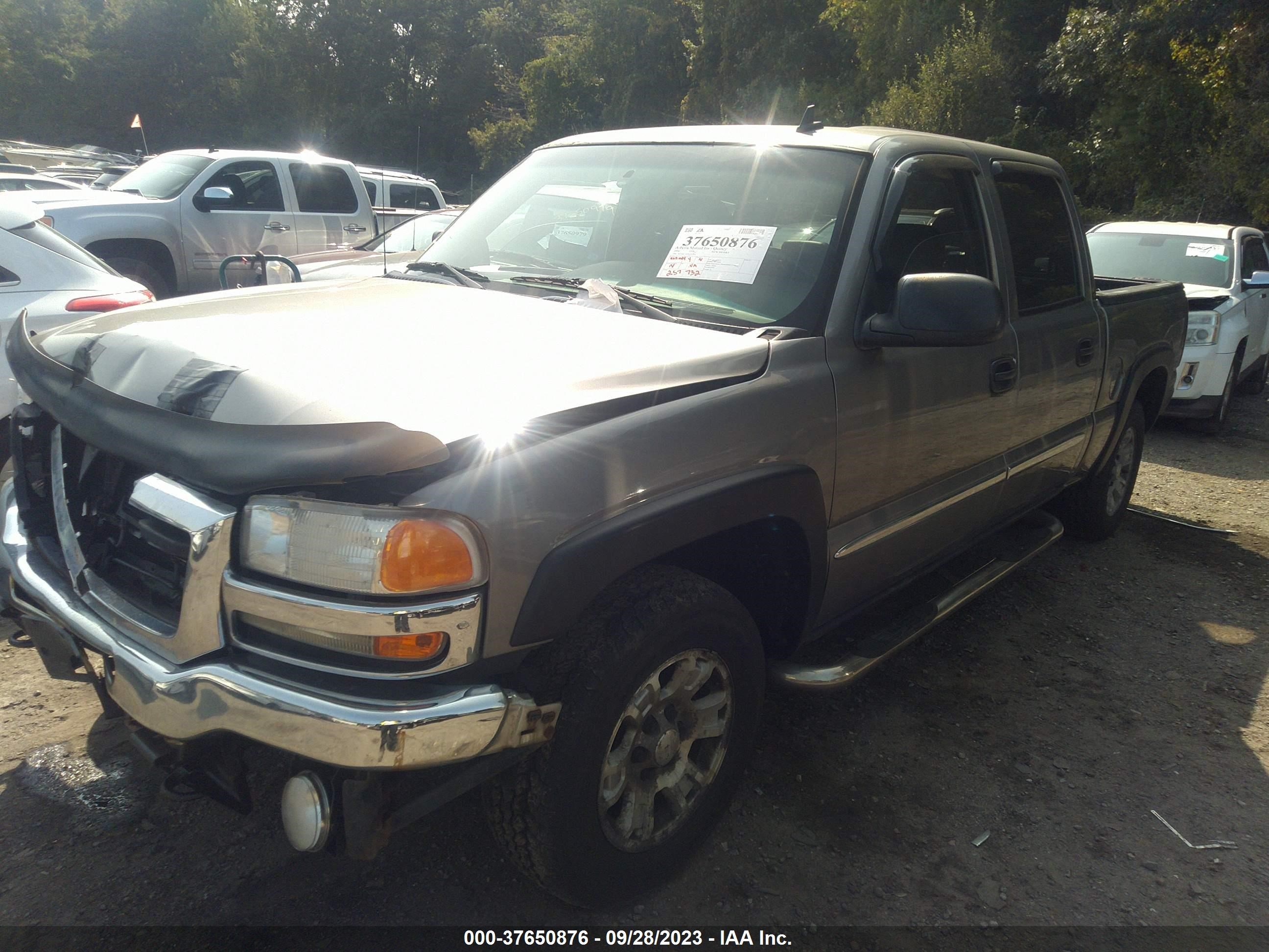 Photo 1 VIN: 2GTEK13Z461267011 - GMC SIERRA 