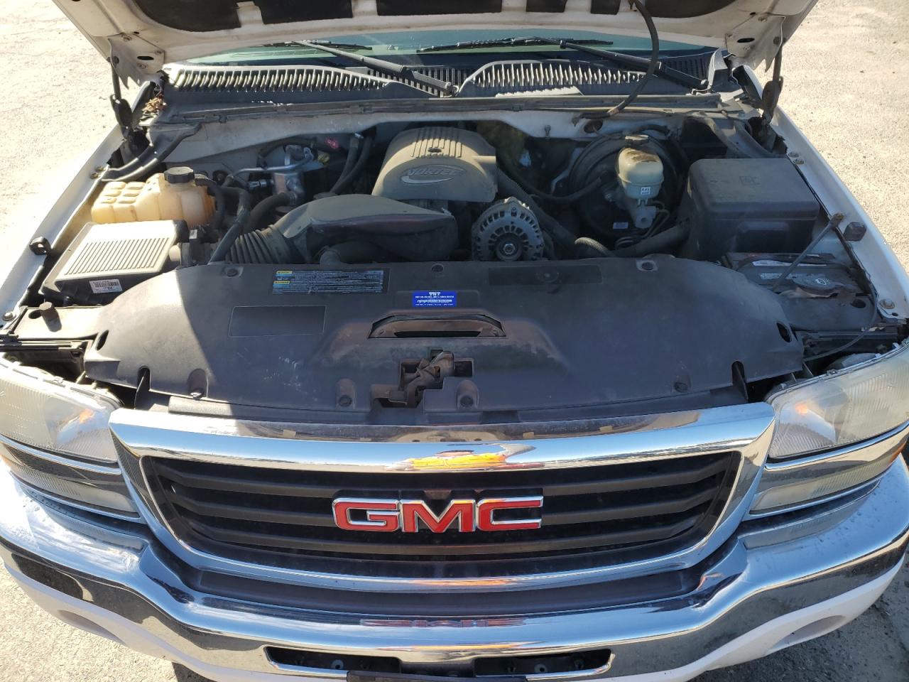 Photo 10 VIN: 2GTEK13Z761264264 - GMC SIERRA 