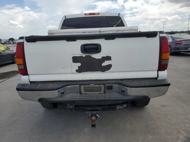 Photo 5 VIN: 2GTEK13Z771182889 - GMC NEW SIERRA 