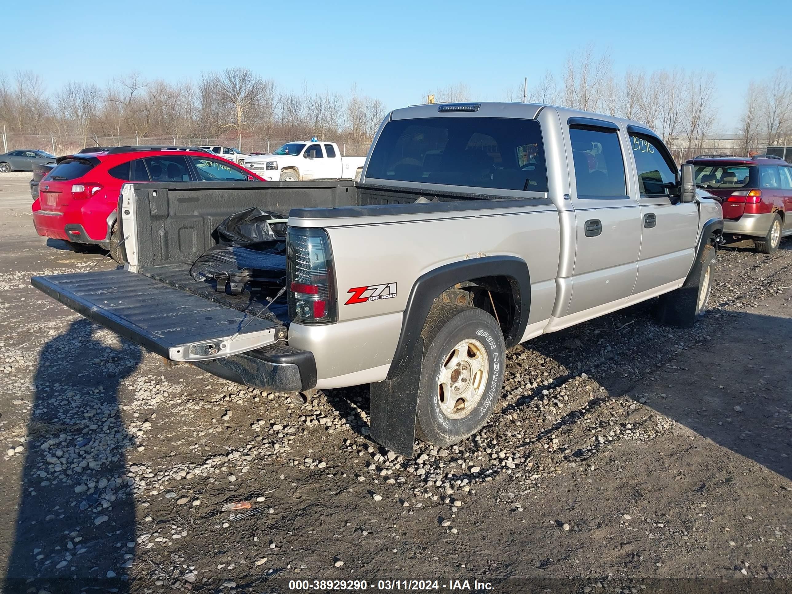 Photo 3 VIN: 2GTEK13Z861348691 - GMC SIERRA 