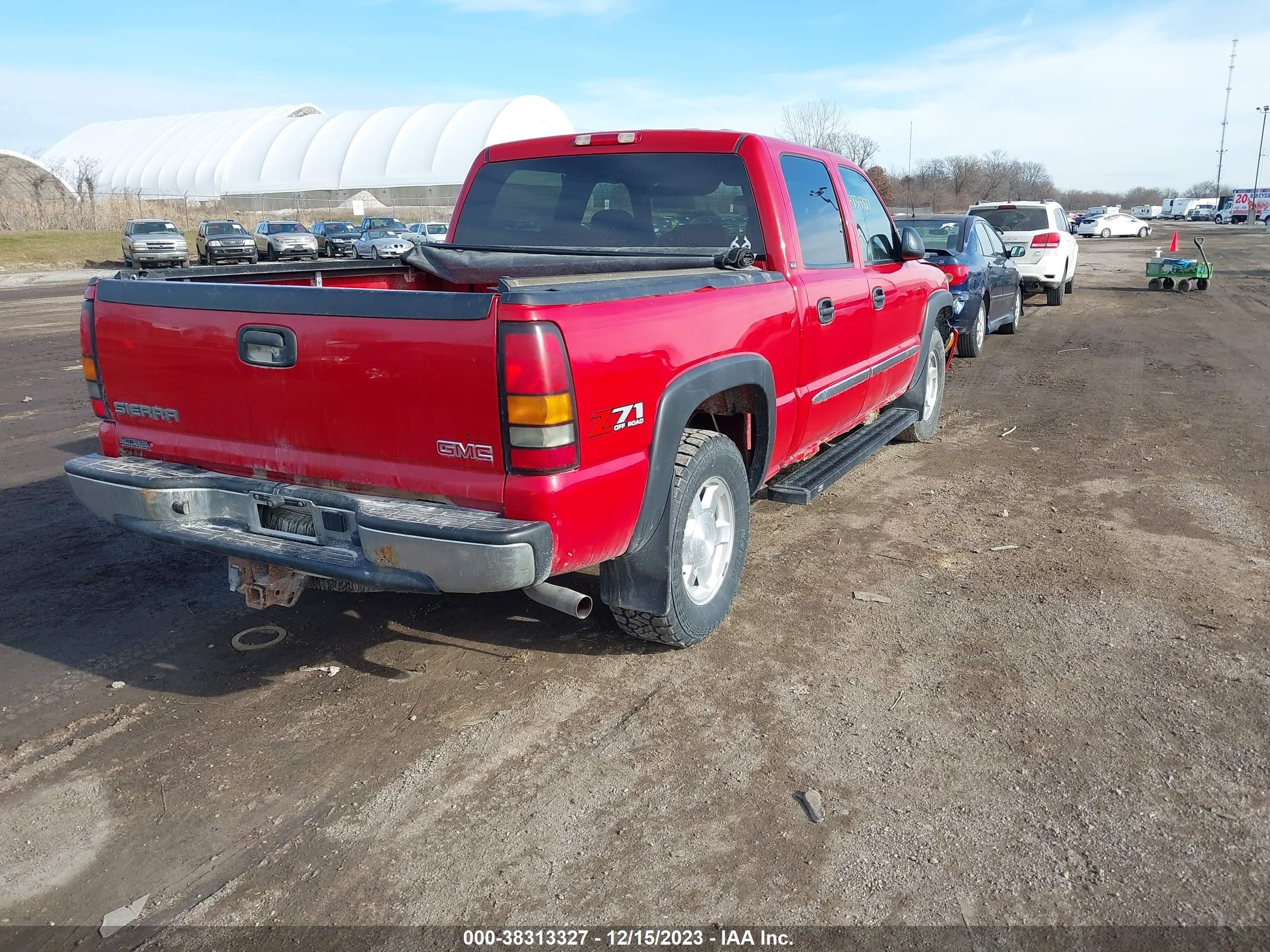 Photo 3 VIN: 2GTEK13Z961268249 - GMC SIERRA 