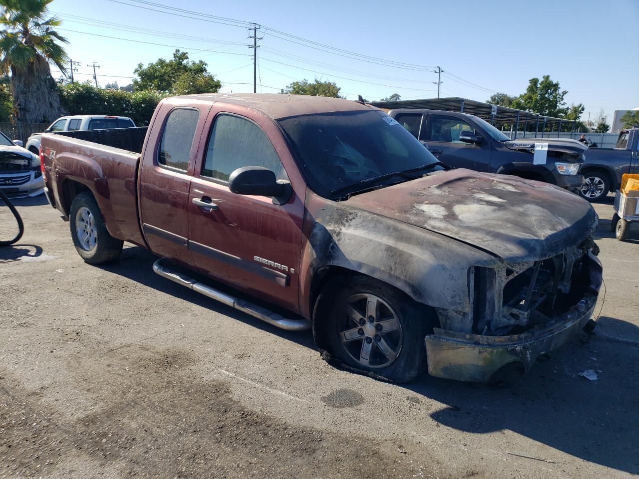 Photo 3 VIN: 2GTEK190281230308 - GMC SIERRA 