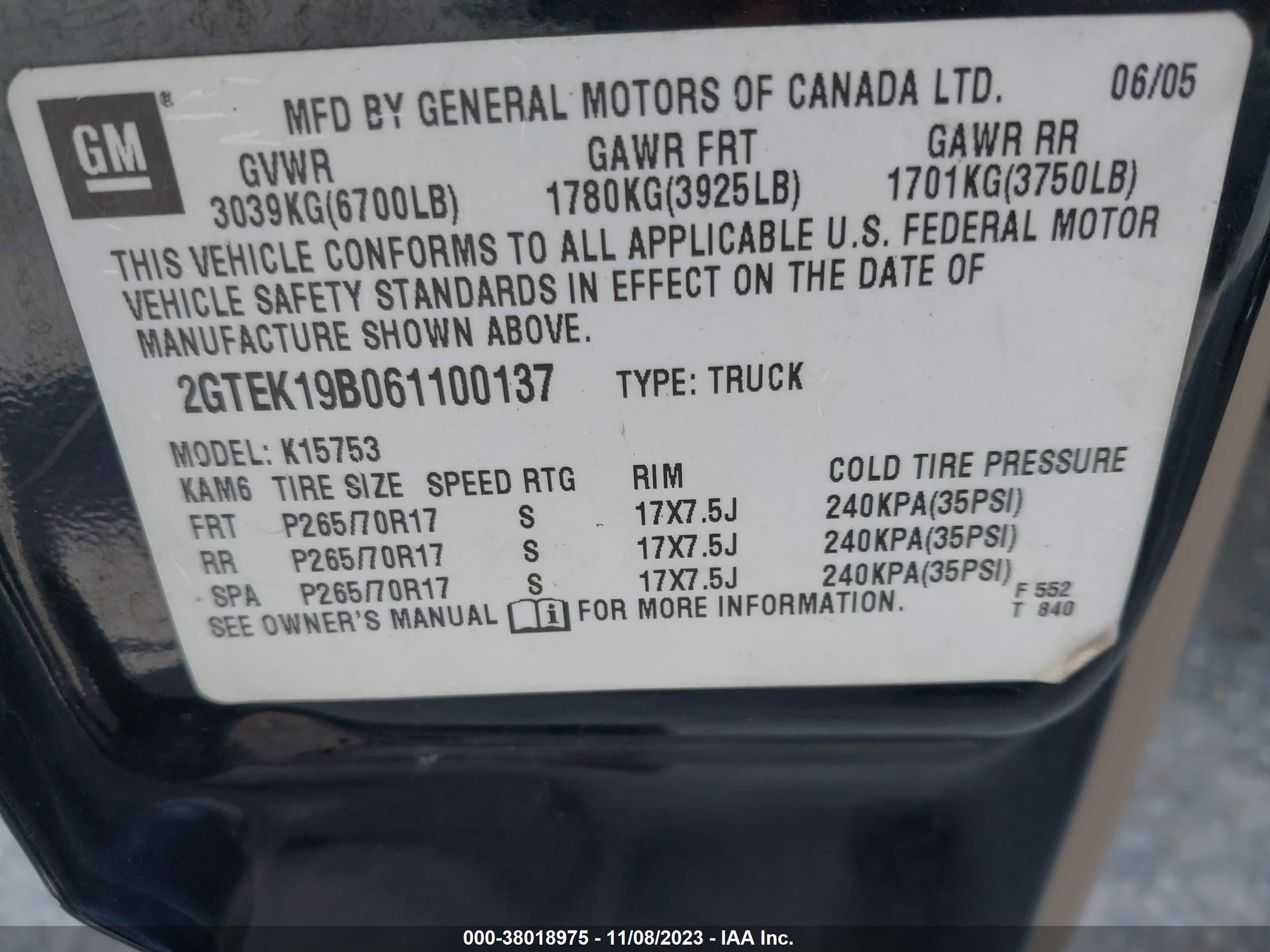 Photo 8 VIN: 2GTEK19B061100137 - GMC SIERRA 