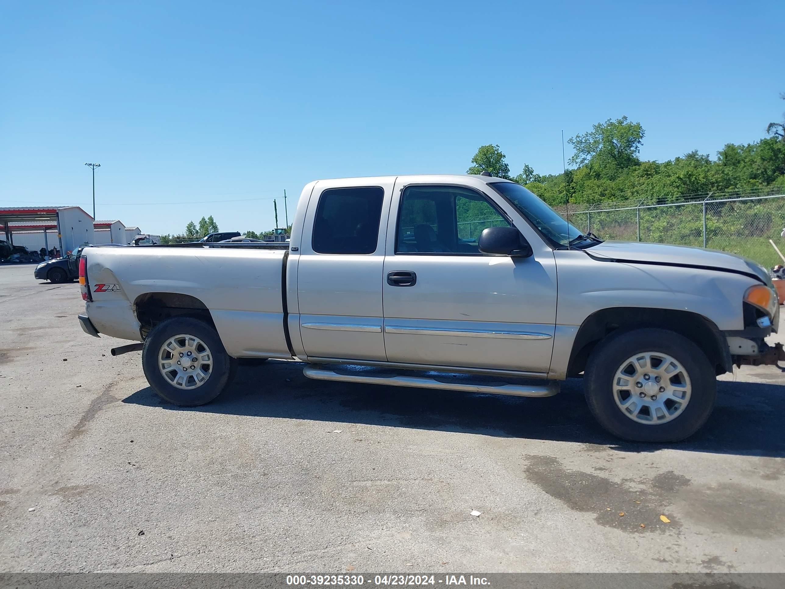 Photo 12 VIN: 2GTEK19B151271039 - GMC SIERRA 