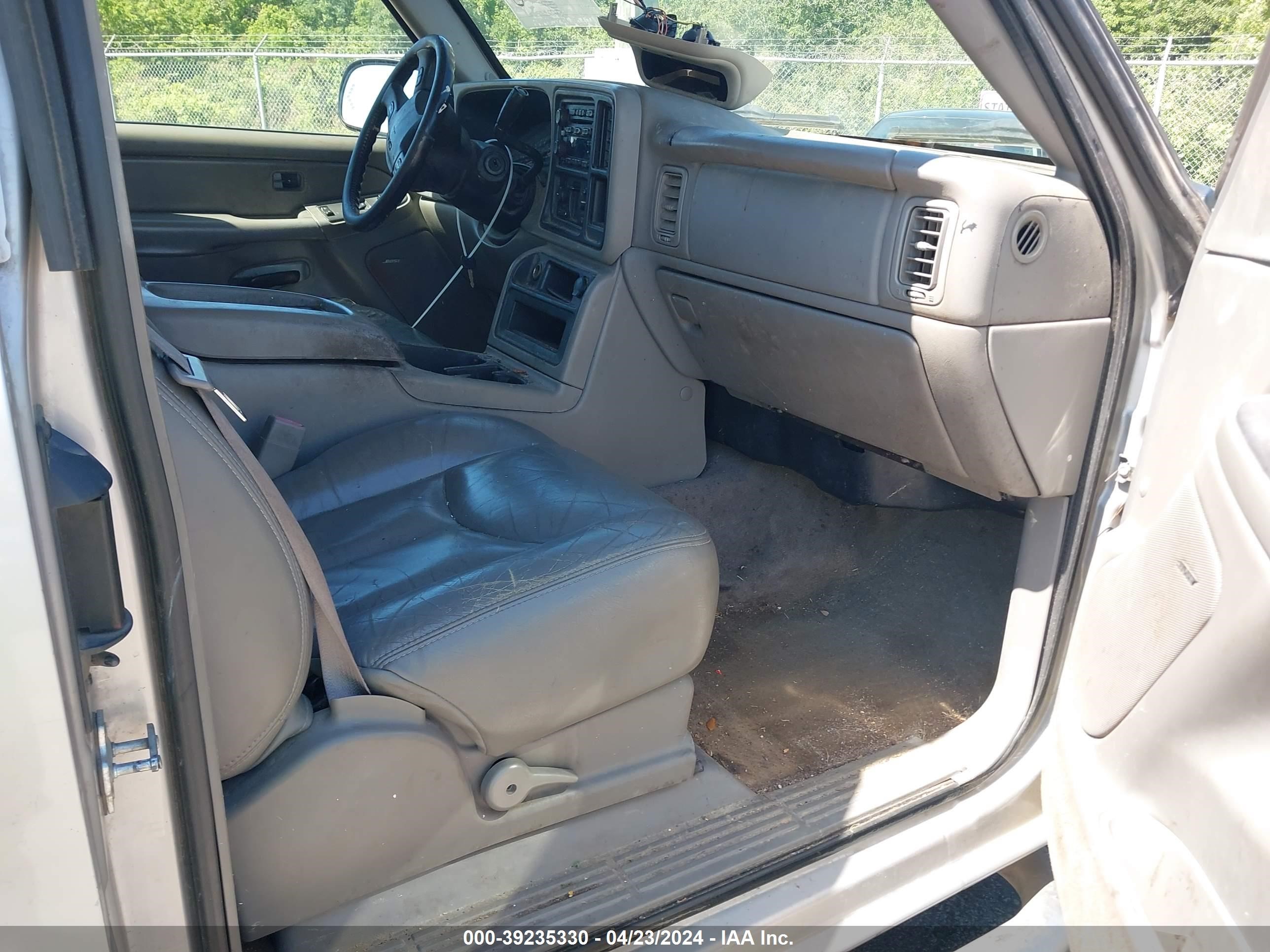 Photo 4 VIN: 2GTEK19B151271039 - GMC SIERRA 