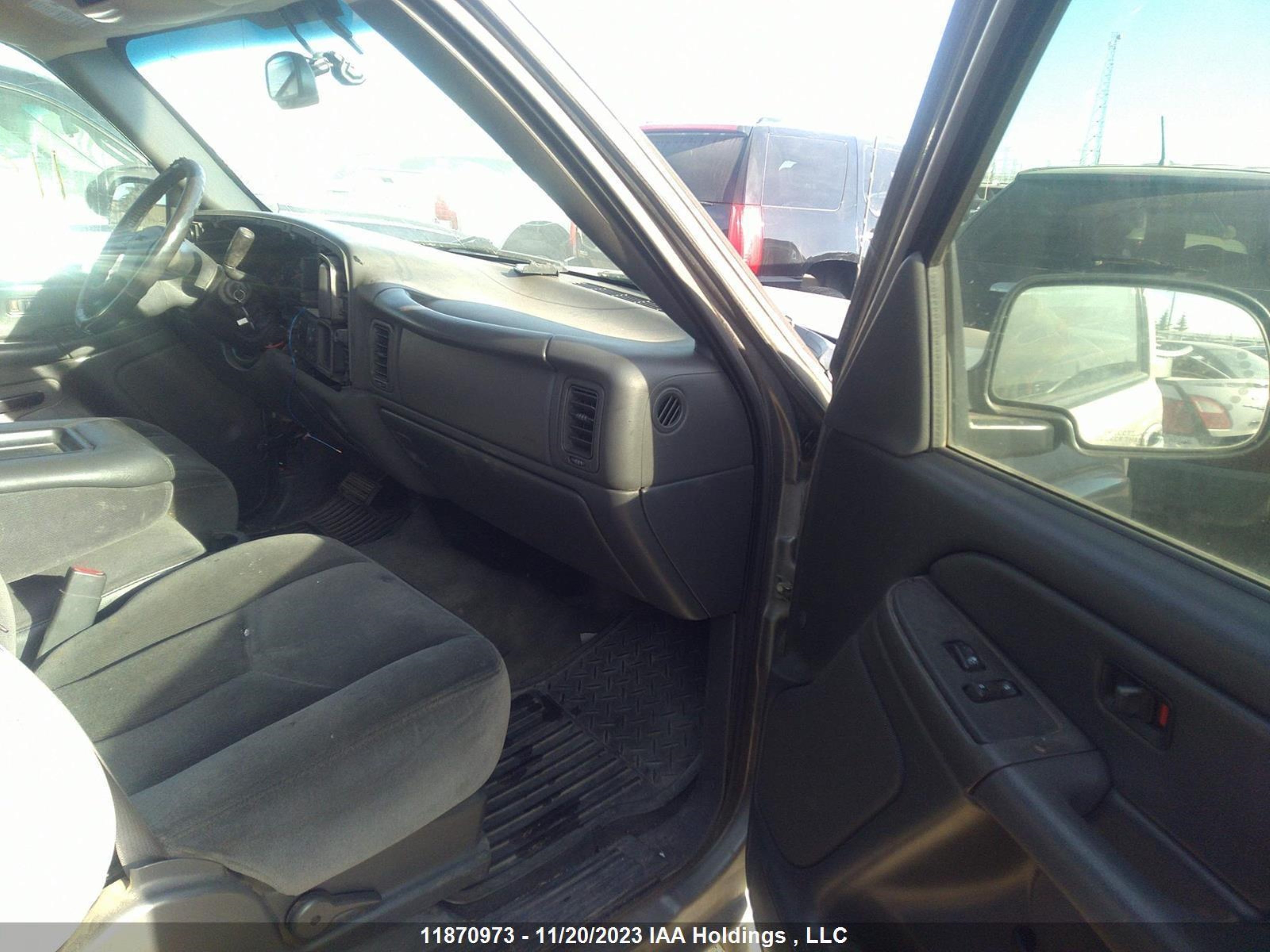 Photo 4 VIN: 2GTEK19B261267308 - GMC SIERRA 