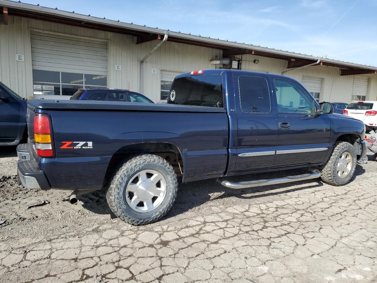 Photo 2 VIN: 2GTEK19B551275160 - GMC SIERRA 