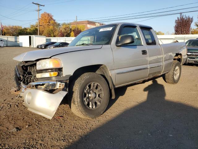 Photo 0 VIN: 2GTEK19B851288260 - GMC NEW SIERRA 