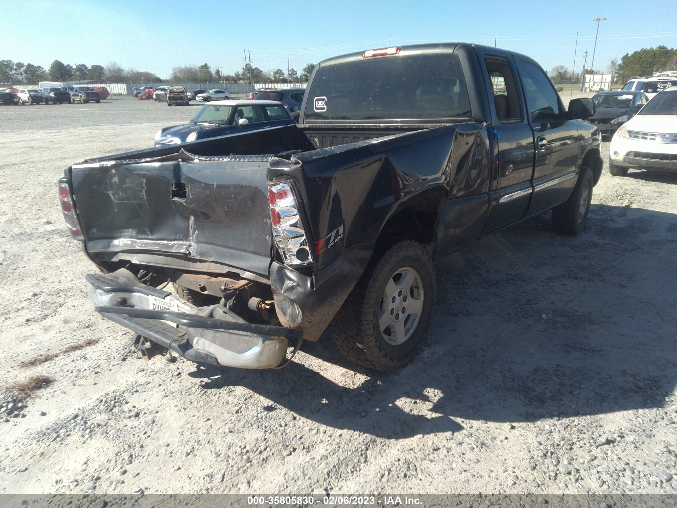 Photo 3 VIN: 2GTEK19B951274402 - GMC SIERRA 