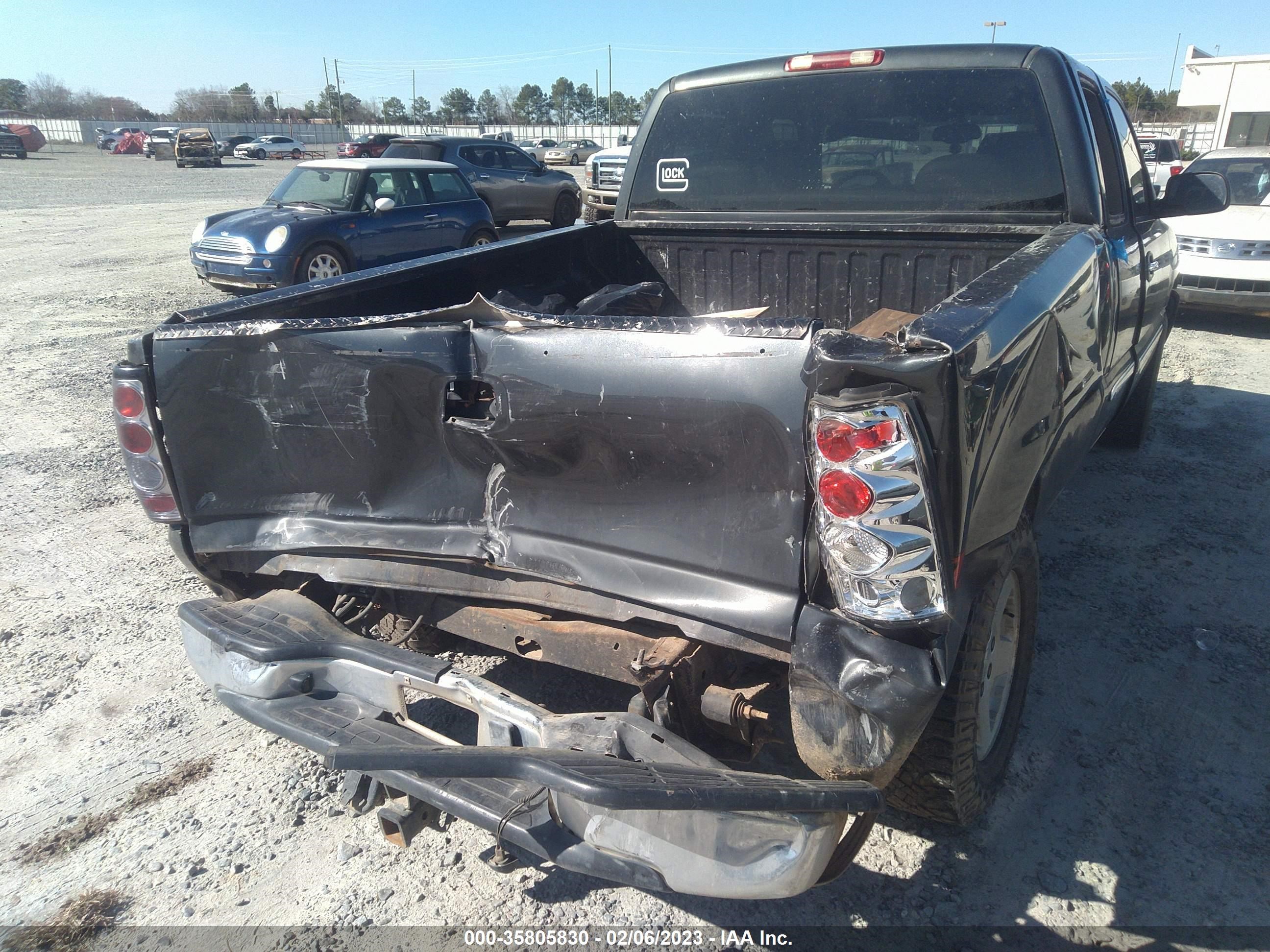 Photo 5 VIN: 2GTEK19B951274402 - GMC SIERRA 