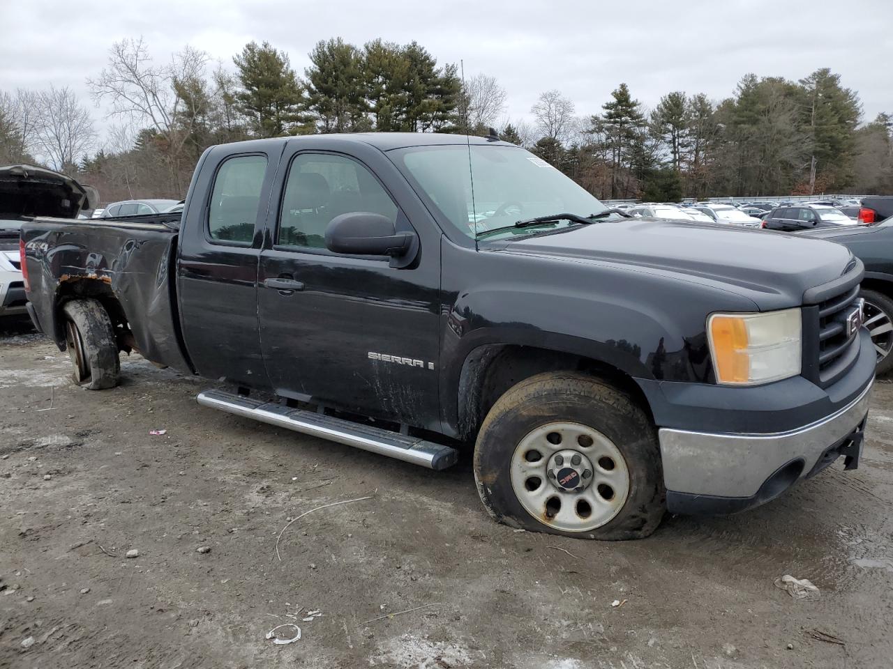 Photo 3 VIN: 2GTEK19C271573516 - GMC SIERRA 