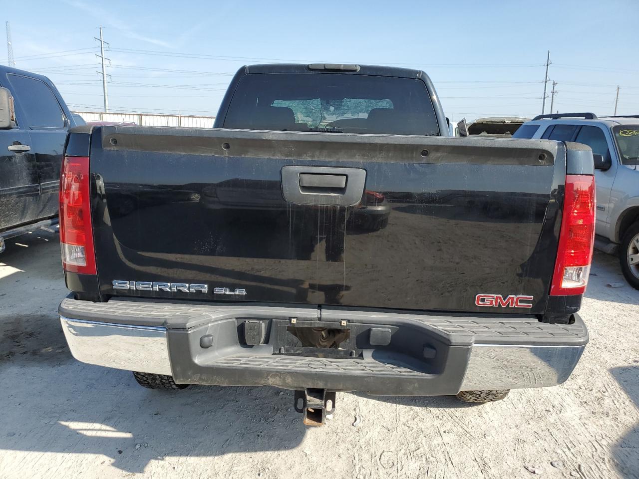 Photo 5 VIN: 2GTEK19C481239974 - GMC SIERRA 