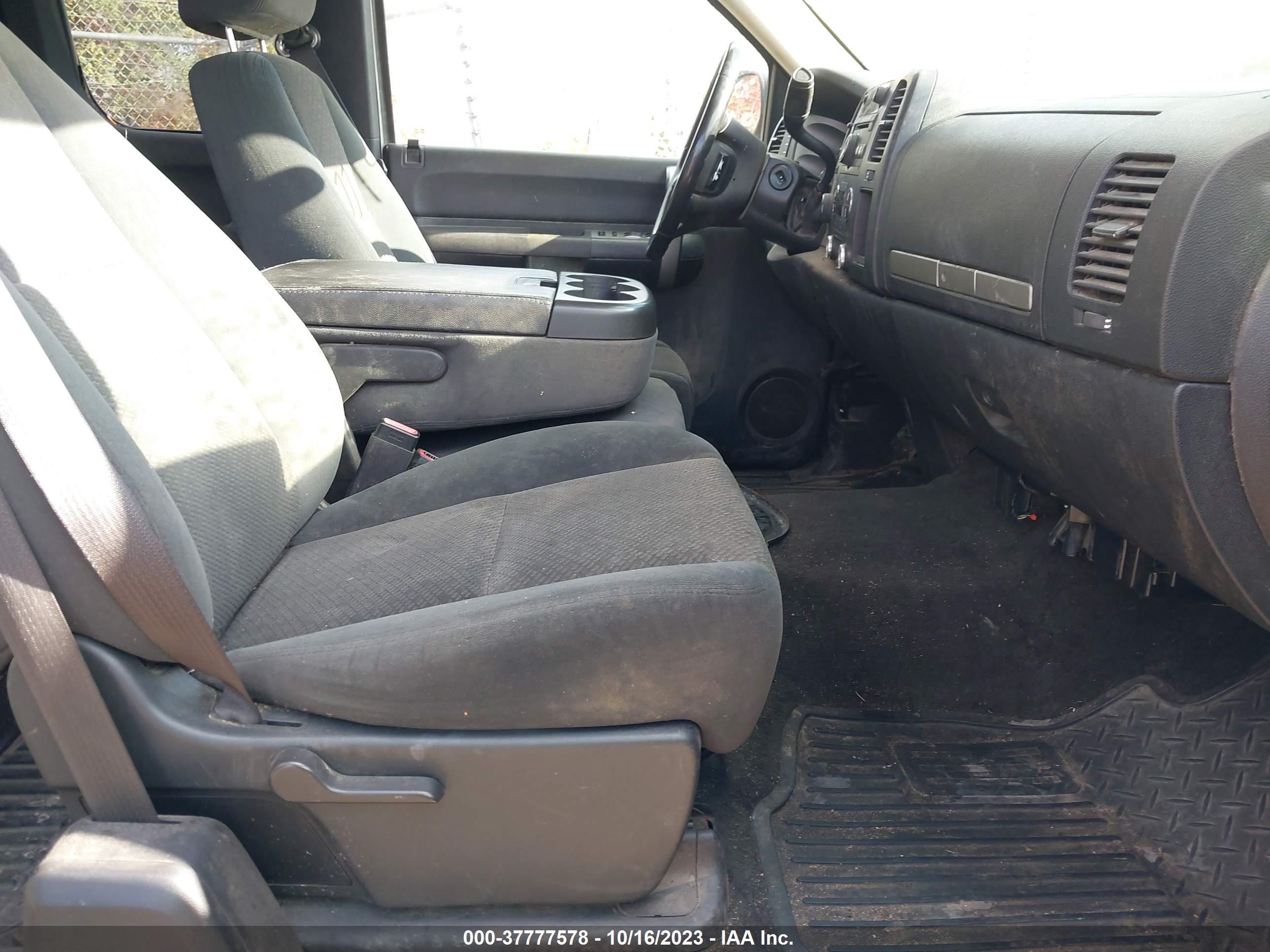 Photo 4 VIN: 2GTEK19J171656918 - GMC SIERRA 