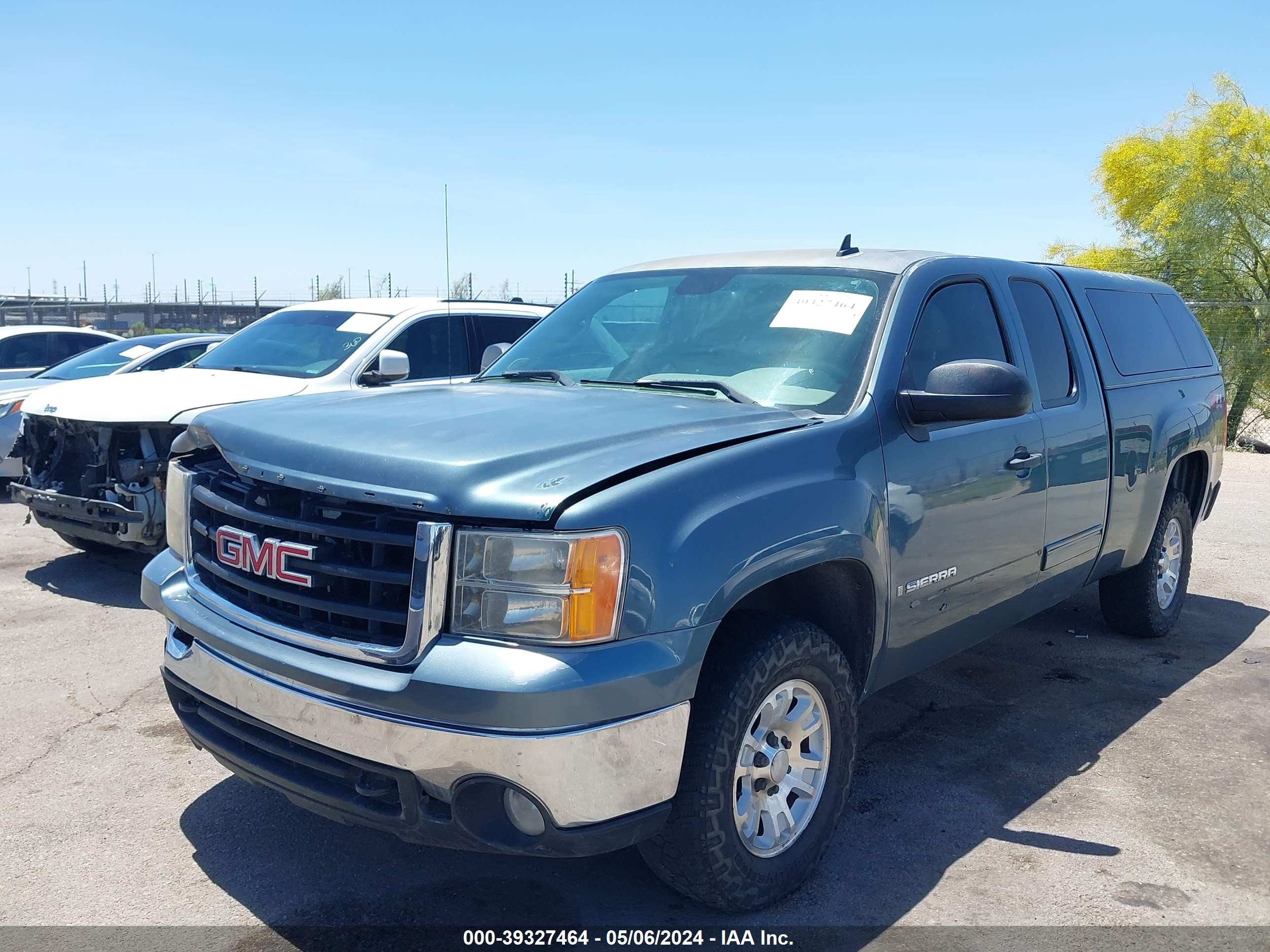 Photo 1 VIN: 2GTEK19J281263351 - GMC SIERRA 