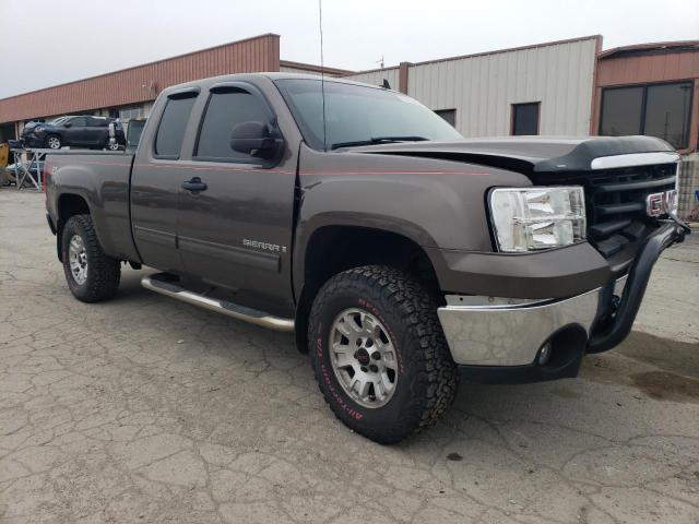 Photo 3 VIN: 2GTEK19J371722384 - GMC NEW SIERRA 