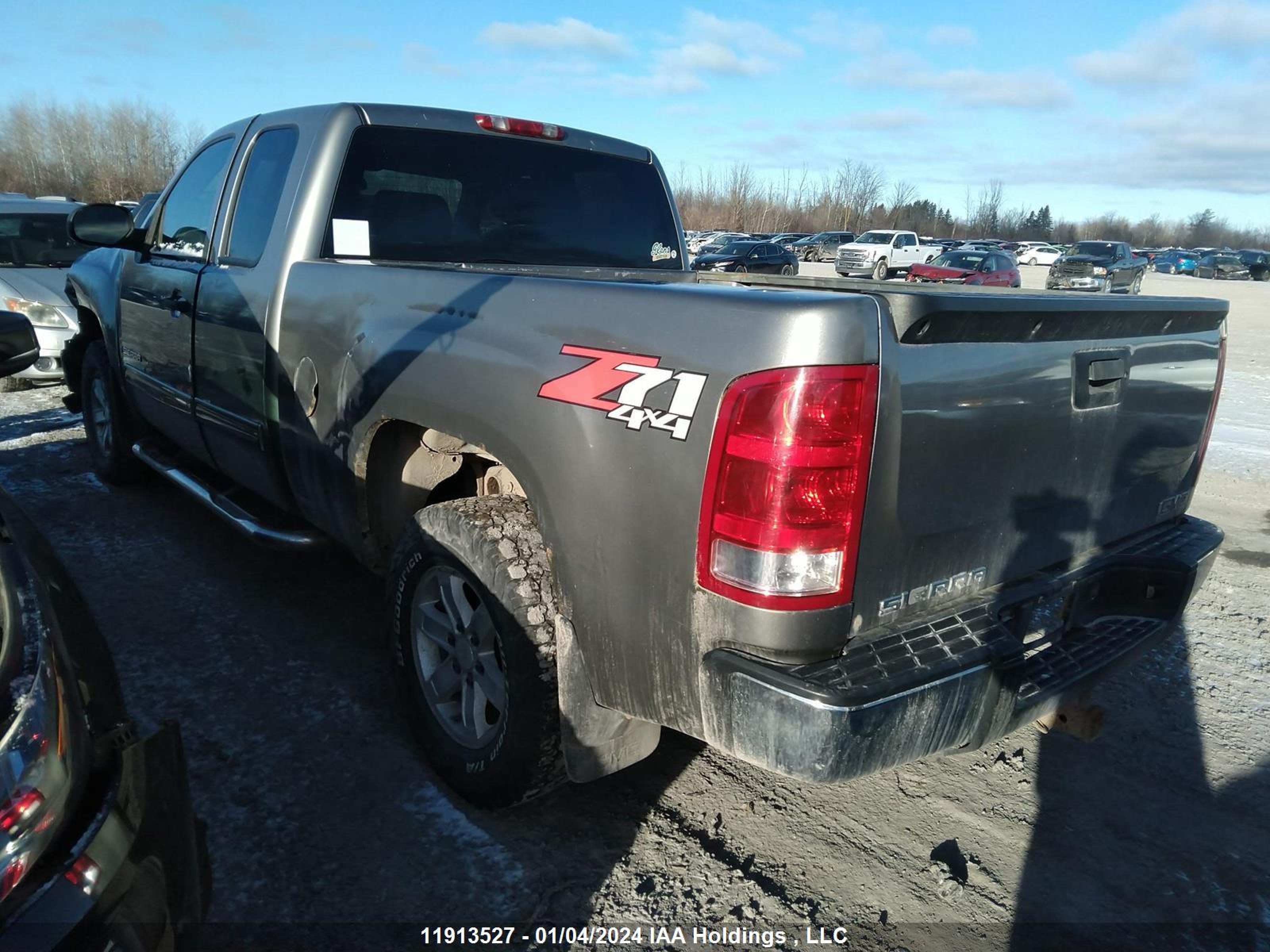 Photo 2 VIN: 2GTEK19J771559691 - GMC SIERRA 