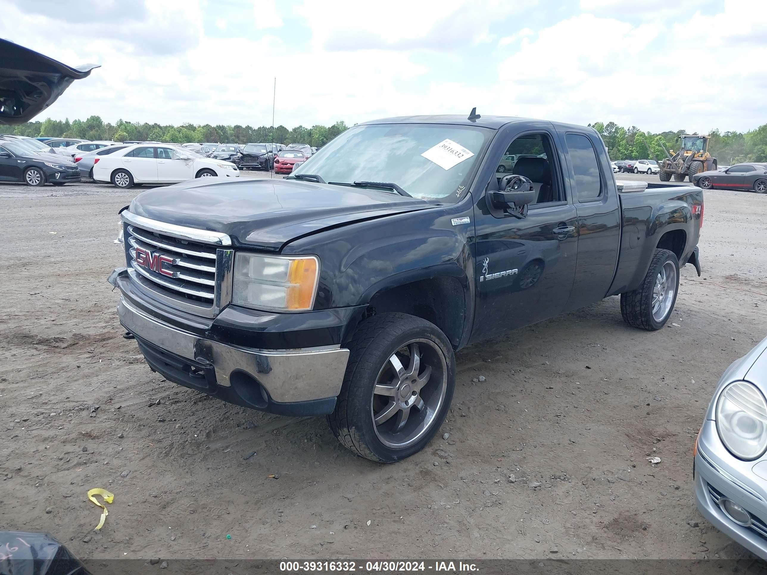 Photo 1 VIN: 2GTEK19J881198716 - GMC SIERRA 