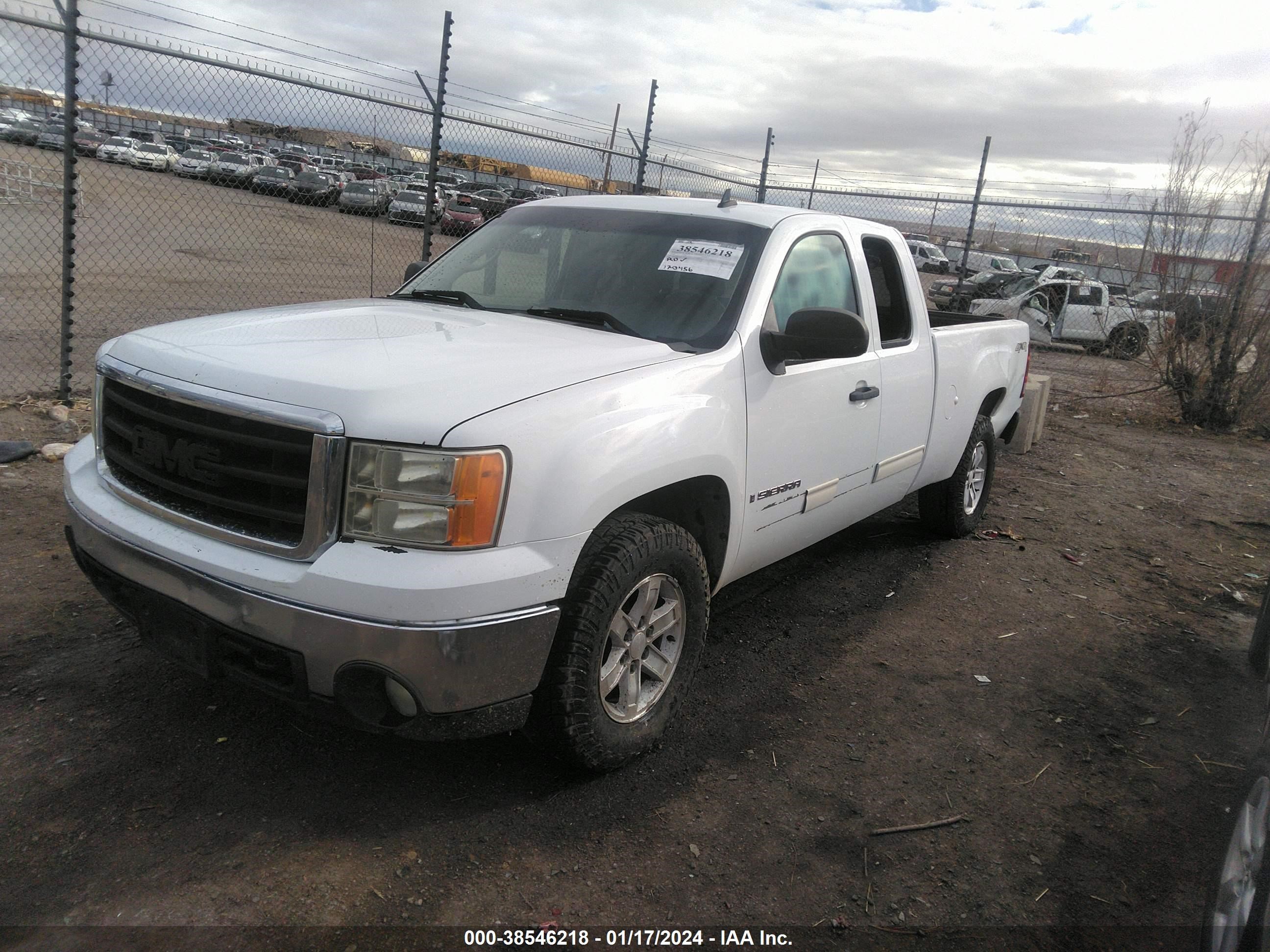 Photo 1 VIN: 2GTEK19J881241256 - GMC SIERRA 