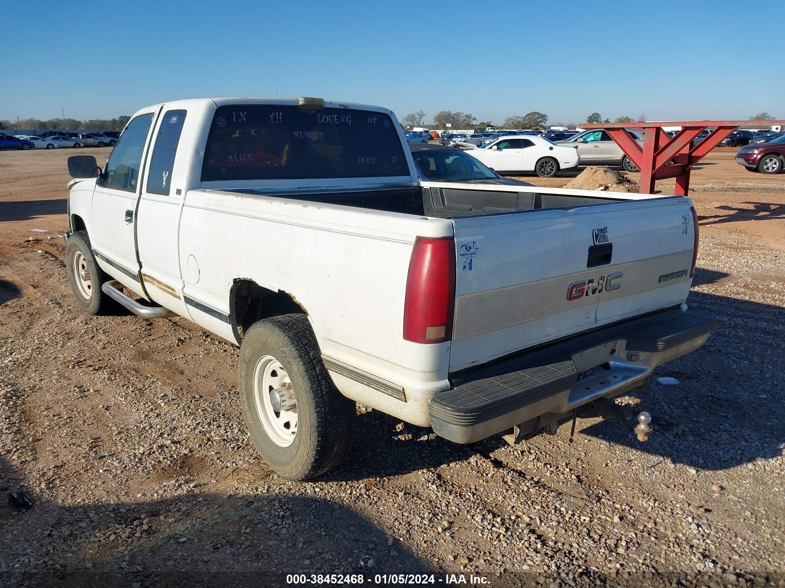 Photo 2 VIN: 2GTEK19K2L1541795 - GMC SIERRA 